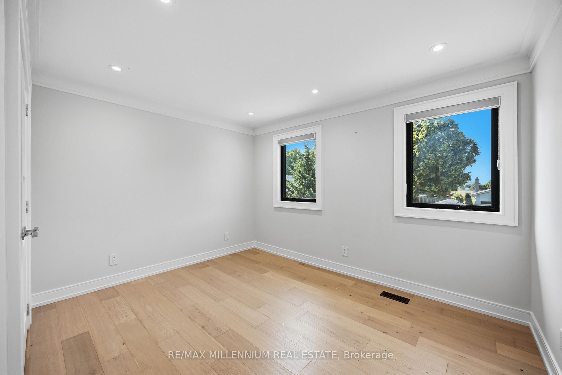 Photo 35 of 14 Portree Crescent, Markham, Royal Orchard — HOMEH