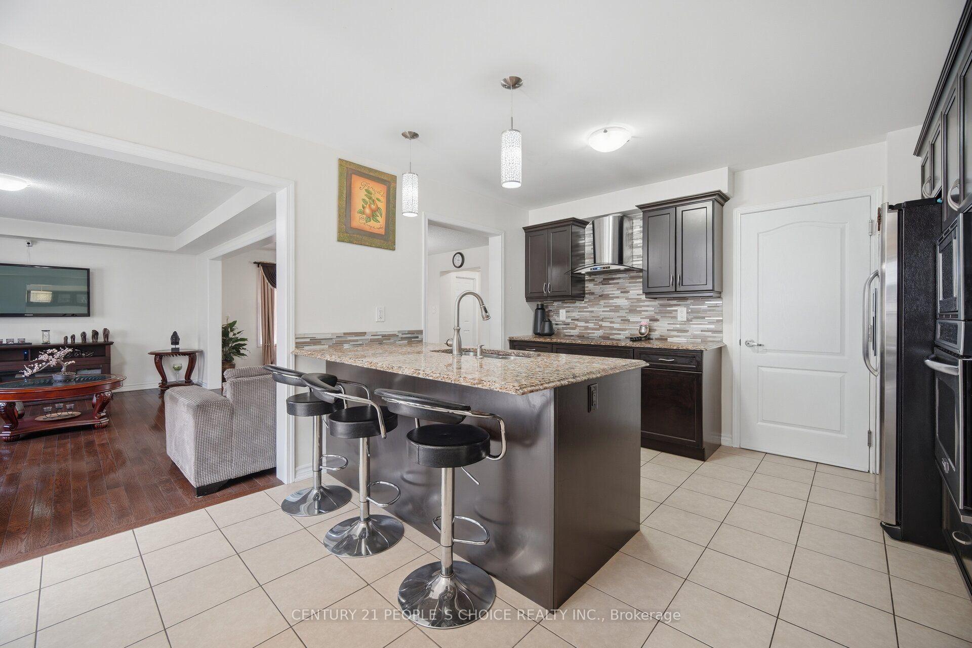 Photo 8 of 96 Enford Crescent, Brampton, Northwest Brampton — HOMEH
