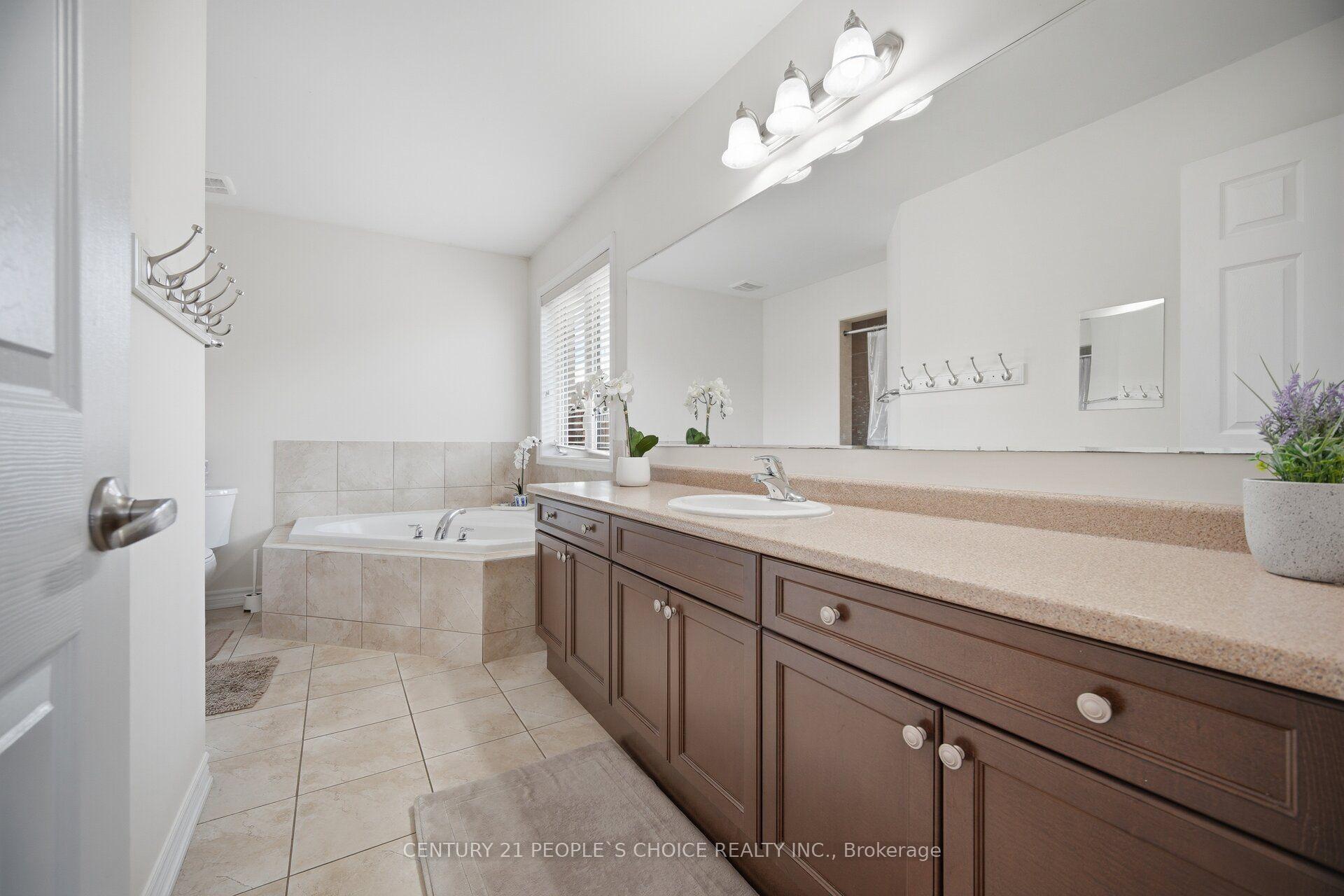 Photo 23 of 96 Enford Crescent, Brampton, Northwest Brampton — HOMEH