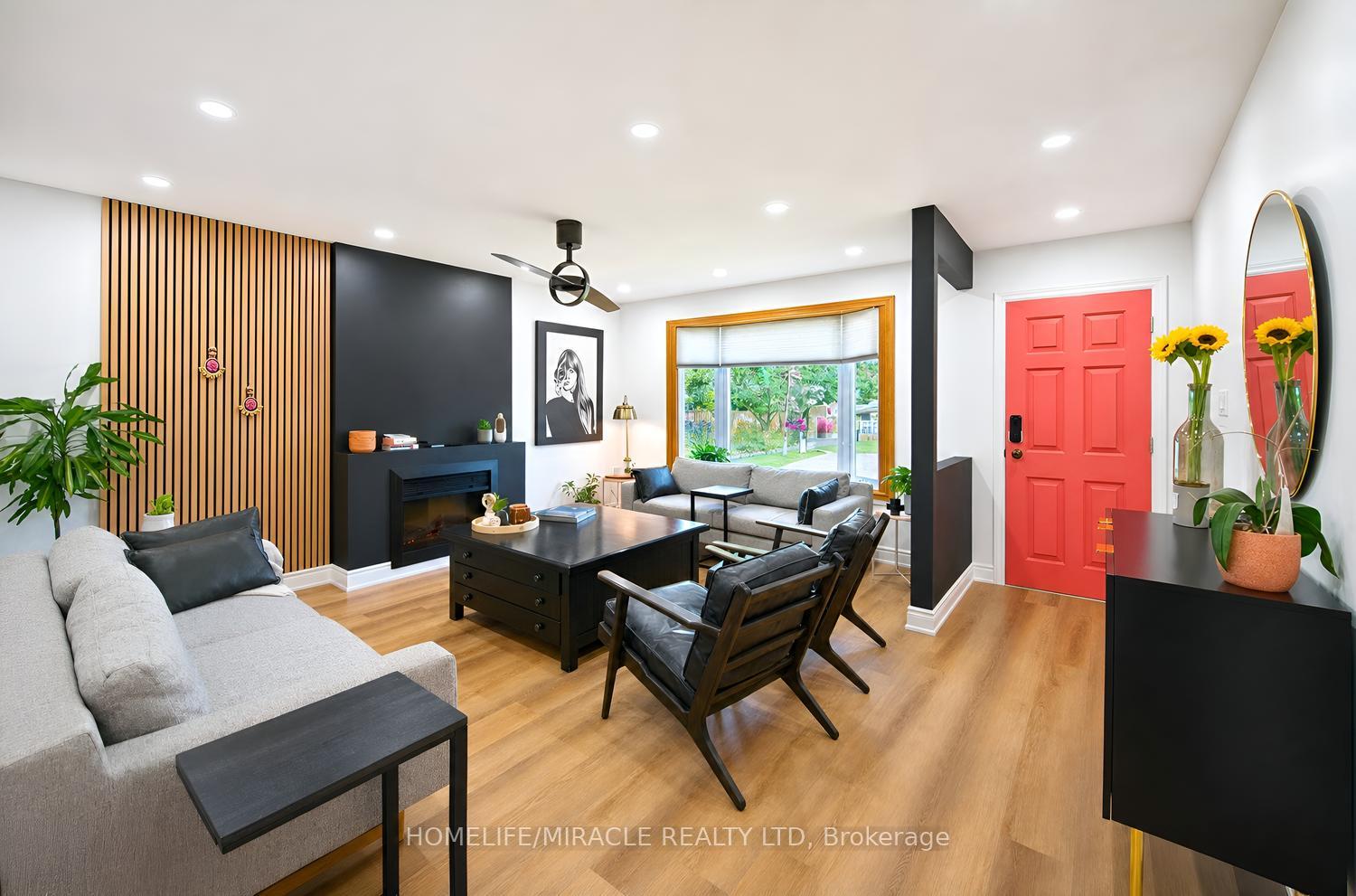 Photo 4 of 2108 Falmouth Terrace, Burlington, Brant Hills — HOMEH