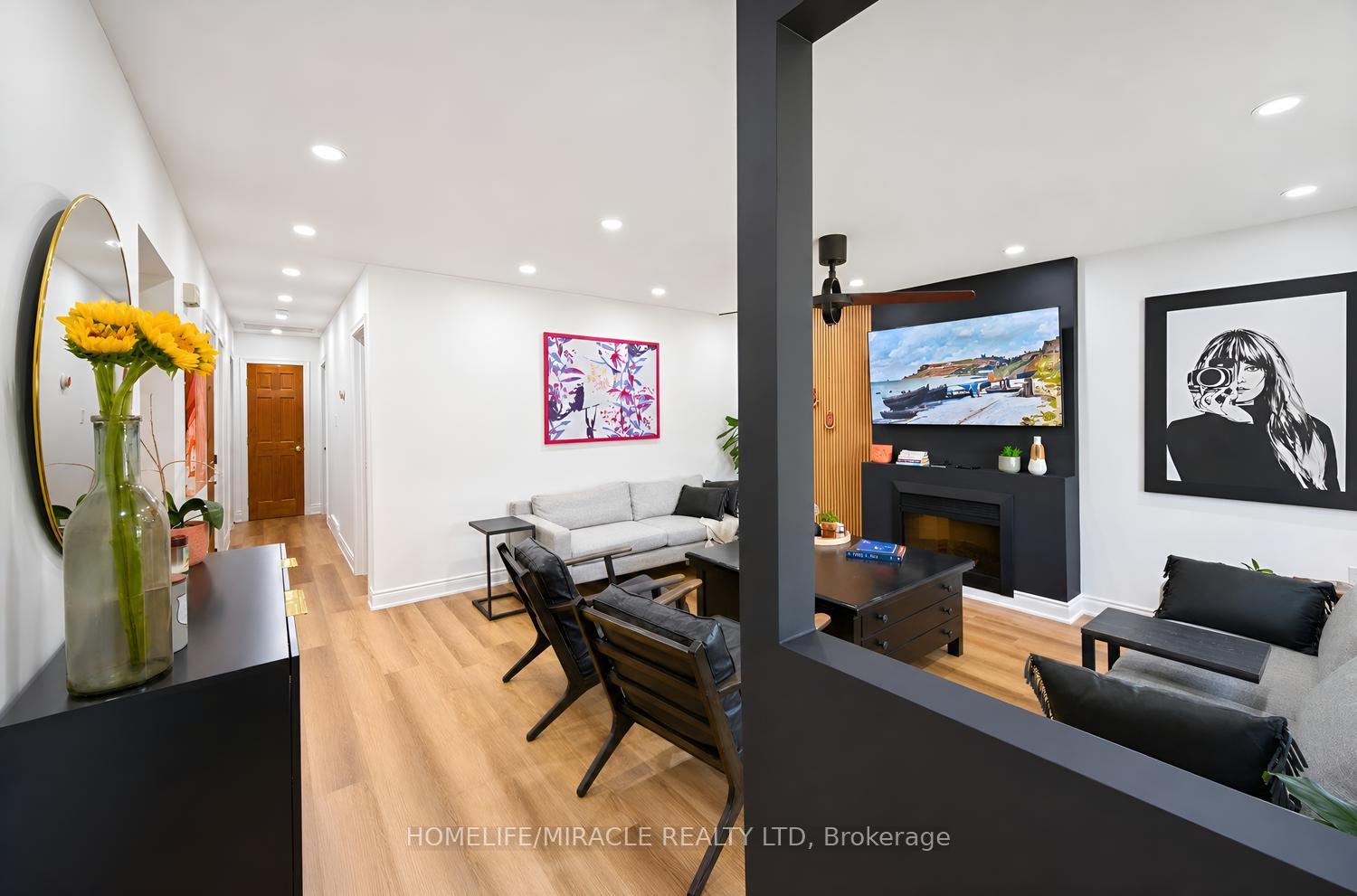 Photo 5 of 2108 Falmouth Terrace, Burlington, Brant Hills — HOMEH