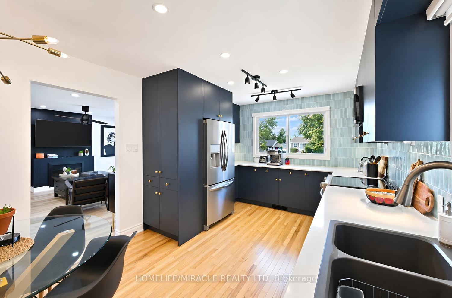 Photo 13 of 2108 Falmouth Terrace, Burlington, Brant Hills — HOMEH