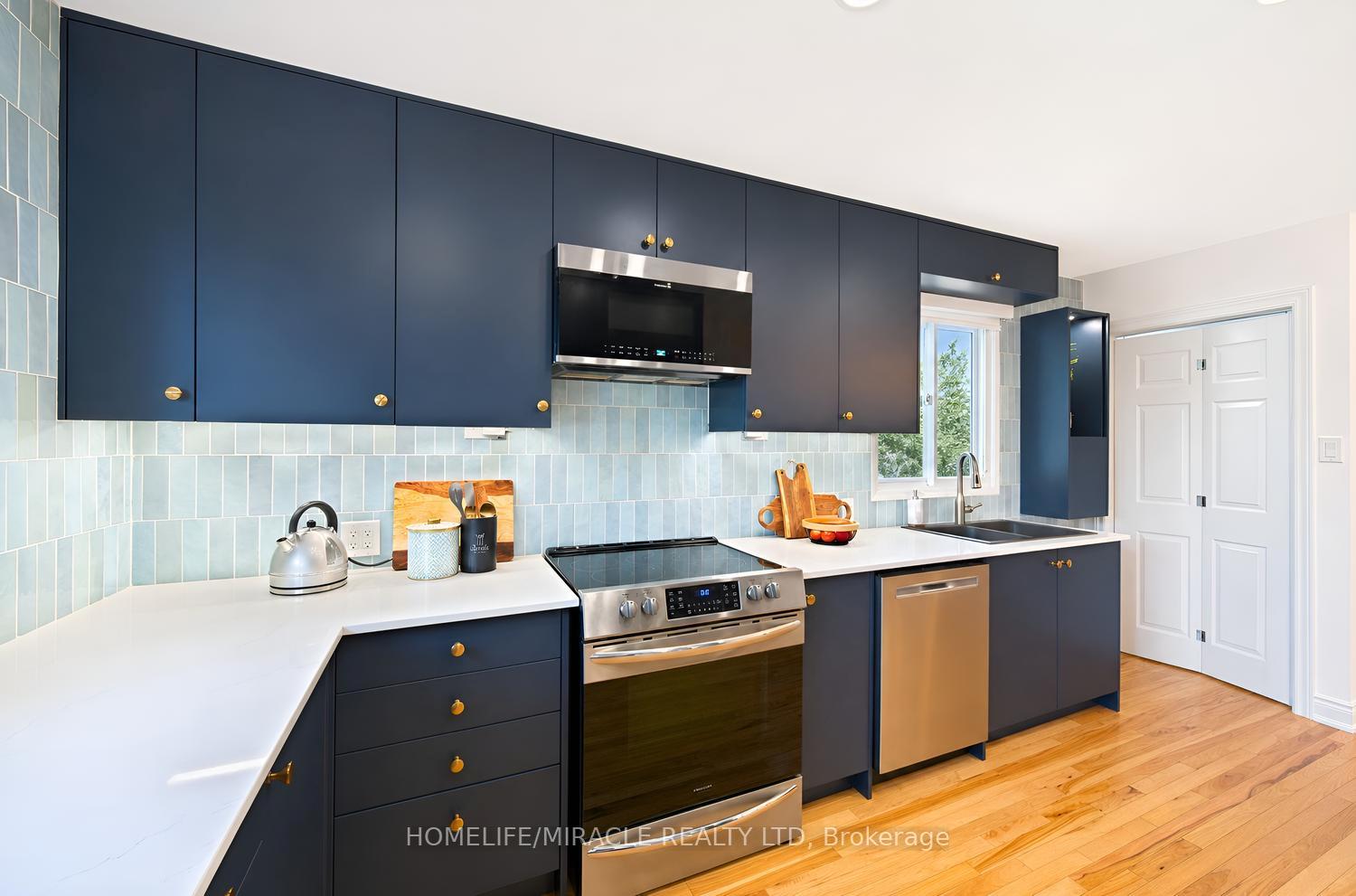 Photo 14 of 2108 Falmouth Terrace, Burlington, Brant Hills — HOMEH