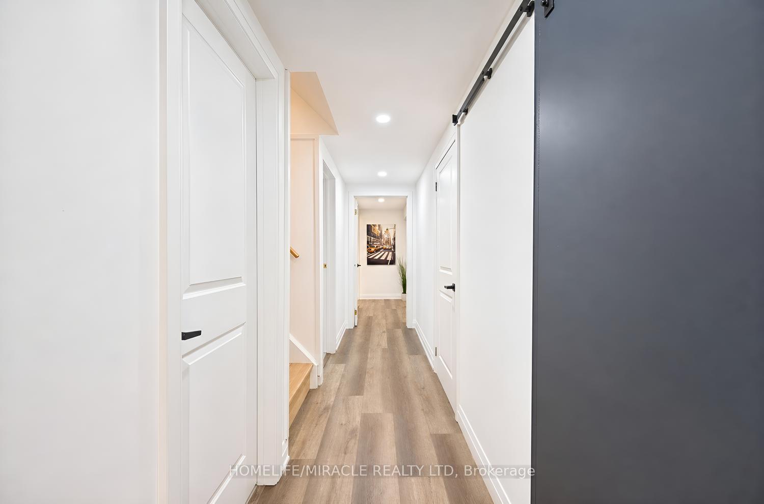 Photo 33 of 2108 Falmouth Terrace, Burlington, Brant Hills — HOMEH
