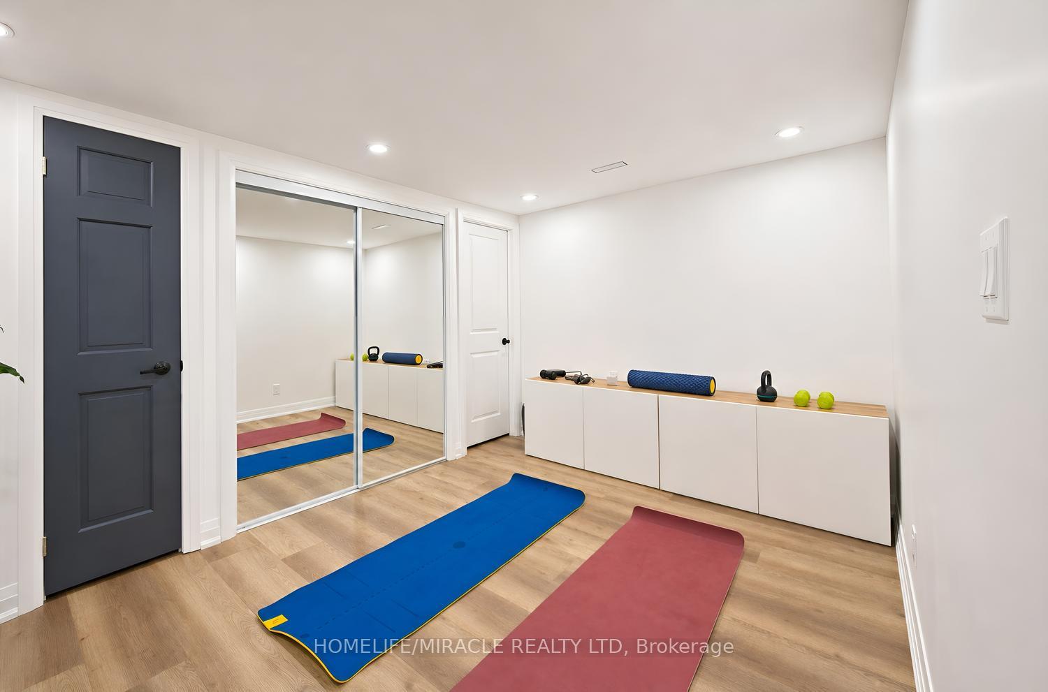 Photo 34 of 2108 Falmouth Terrace, Burlington, Brant Hills — HOMEH