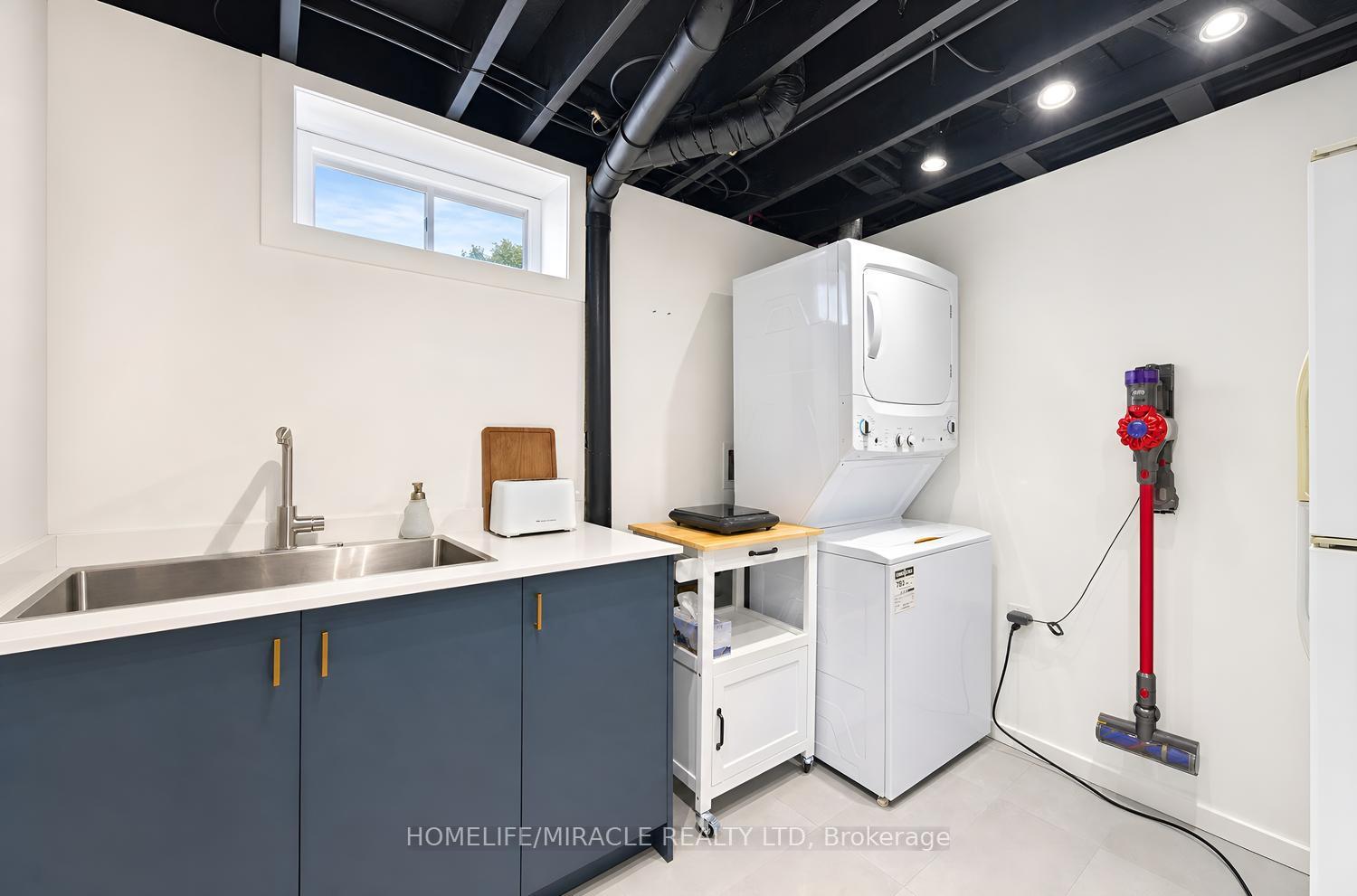 Photo 39 of 2108 Falmouth Terrace, Burlington, Brant Hills — HOMEH