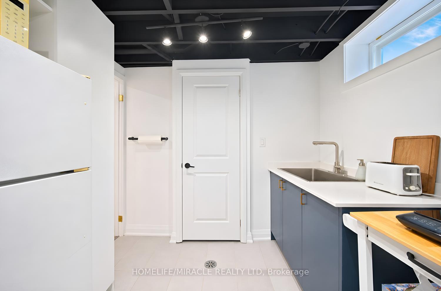 Photo 40 of 2108 Falmouth Terrace, Burlington, Brant Hills — HOMEH