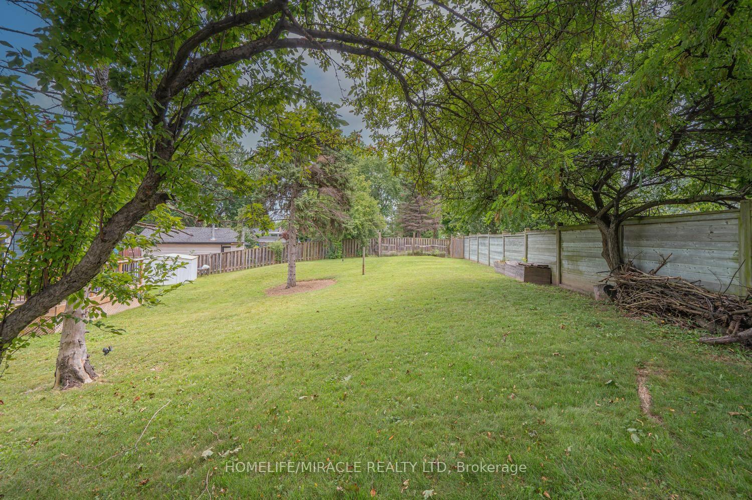 Photo 45 of 2108 Falmouth Terrace, Burlington, Brant Hills — HOMEH