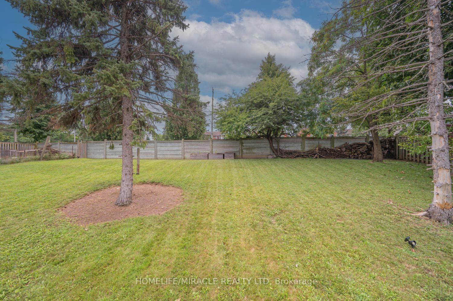 Photo 48 of 2108 Falmouth Terrace, Burlington, Brant Hills — HOMEH