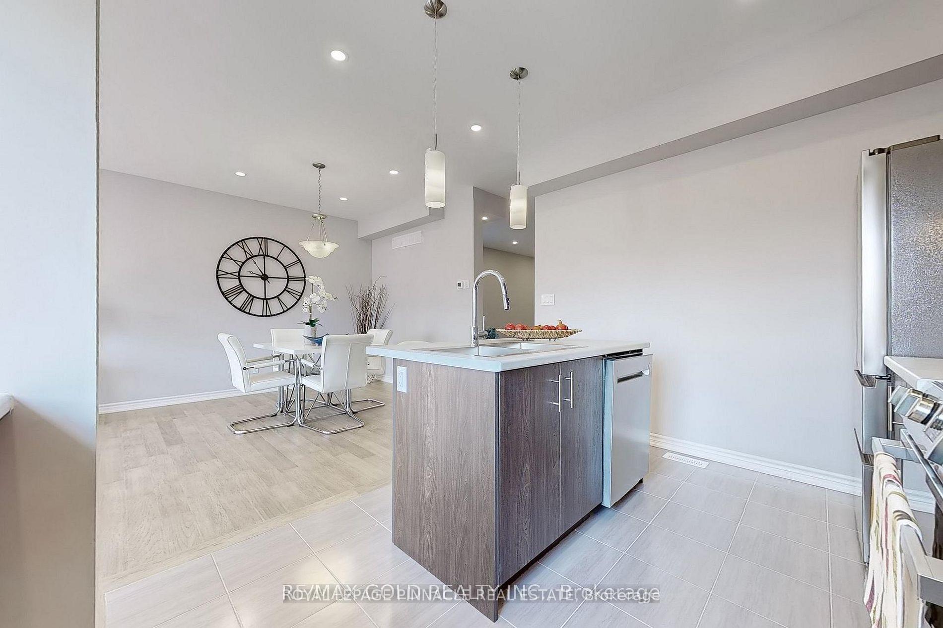 Photo 15 of 127 Laugher Avenue, Welland, Lincoln/Crowland — HOMEH