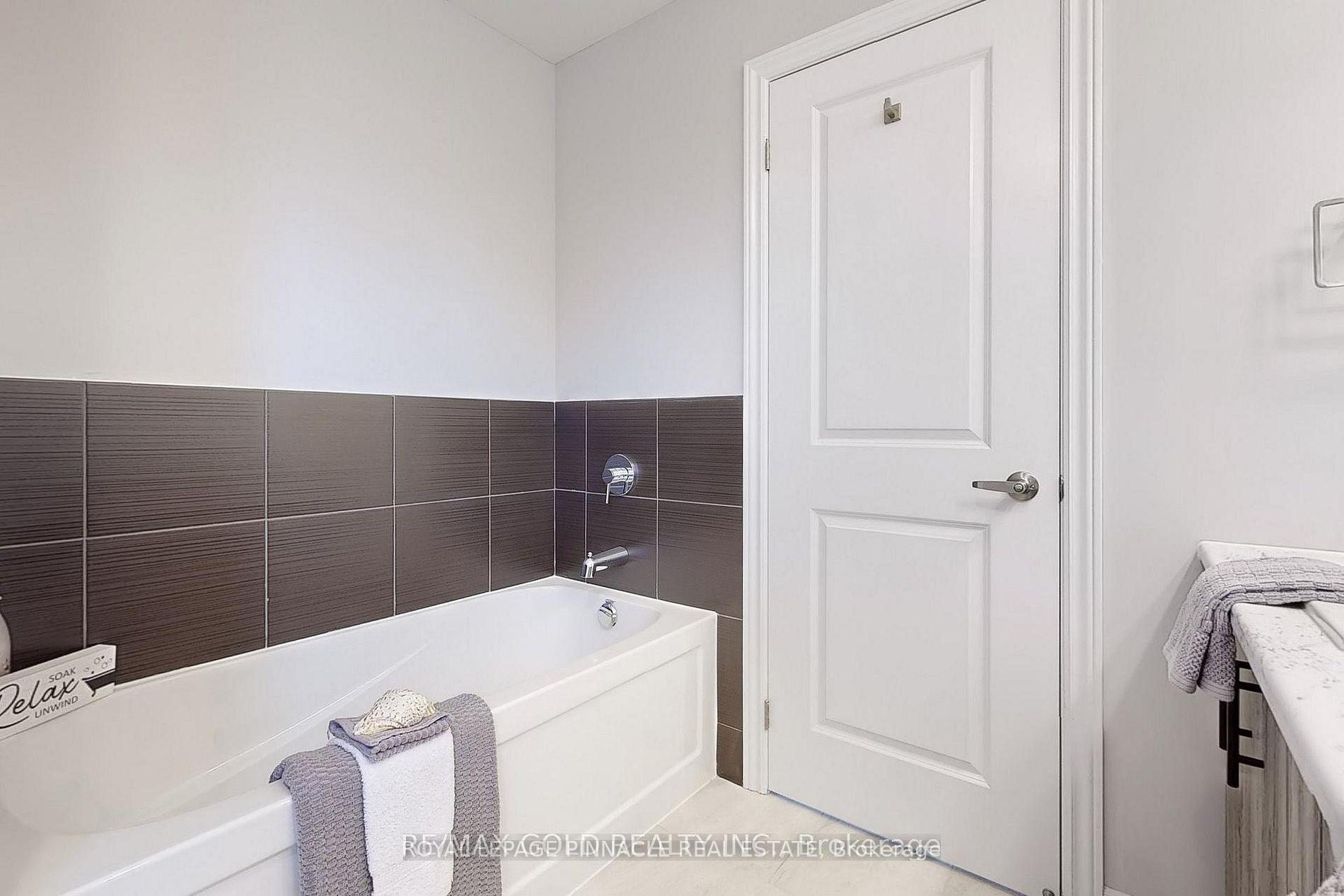 Photo 34 of 127 Laugher Avenue, Welland, Lincoln/Crowland — HOMEH