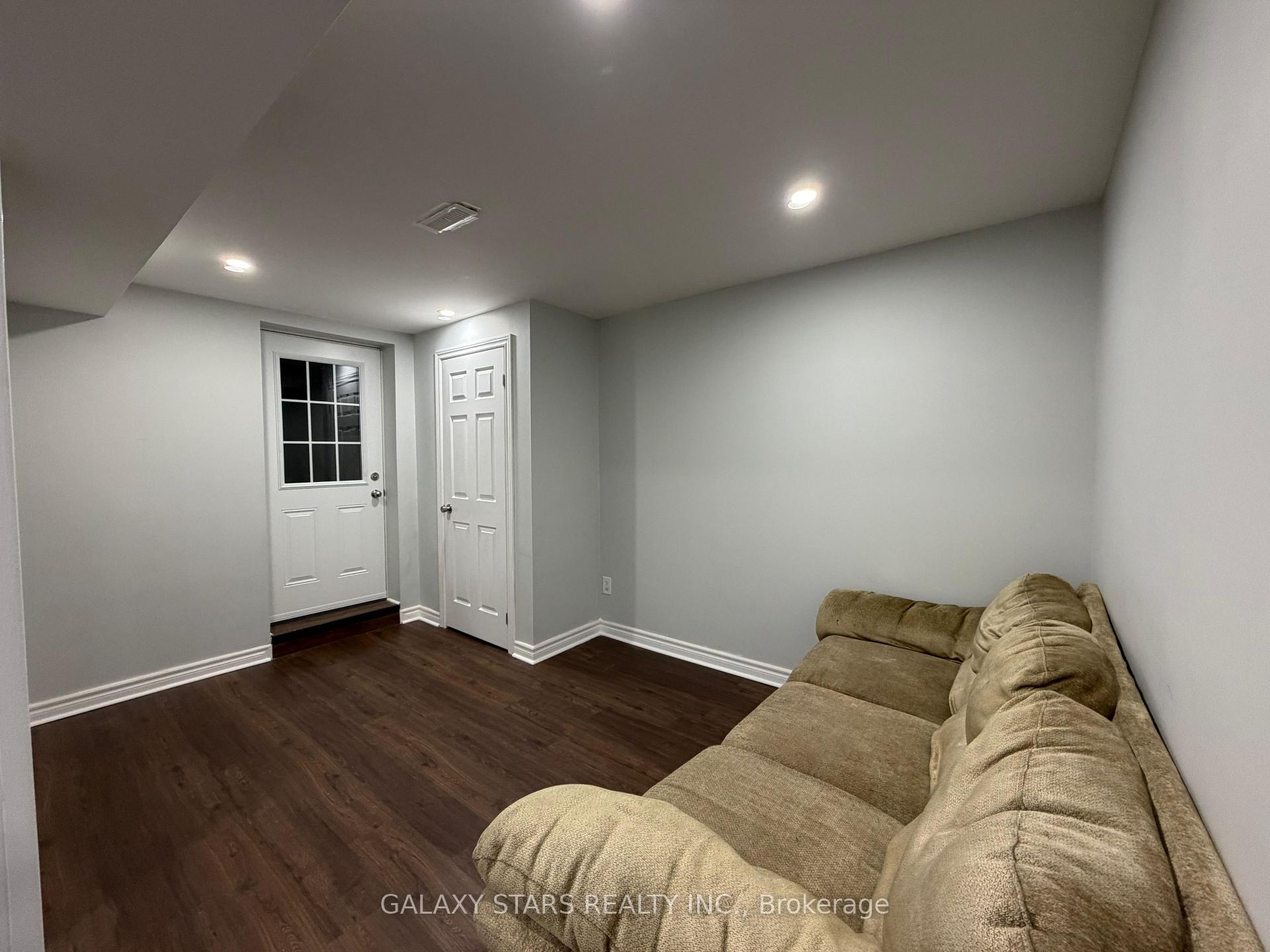 Photo 3 of Unit Bsmnt, 26 Stevensgate Drive, Ajax, Northwest Ajax — HOMEH