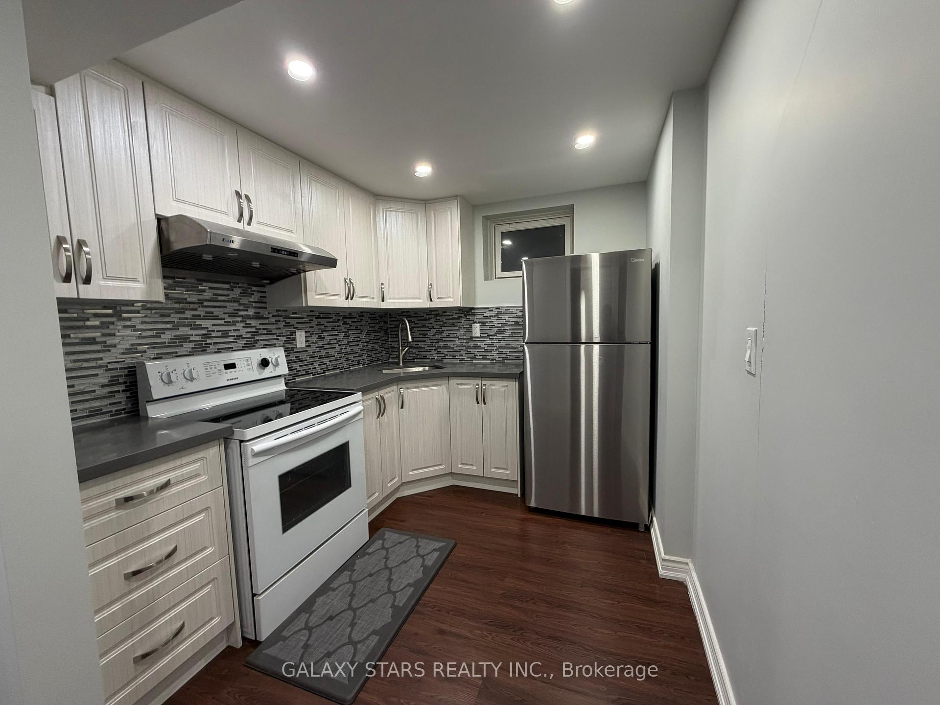 Photo 5 of Unit Bsmnt, 26 Stevensgate Drive, Ajax, Northwest Ajax — HOMEH