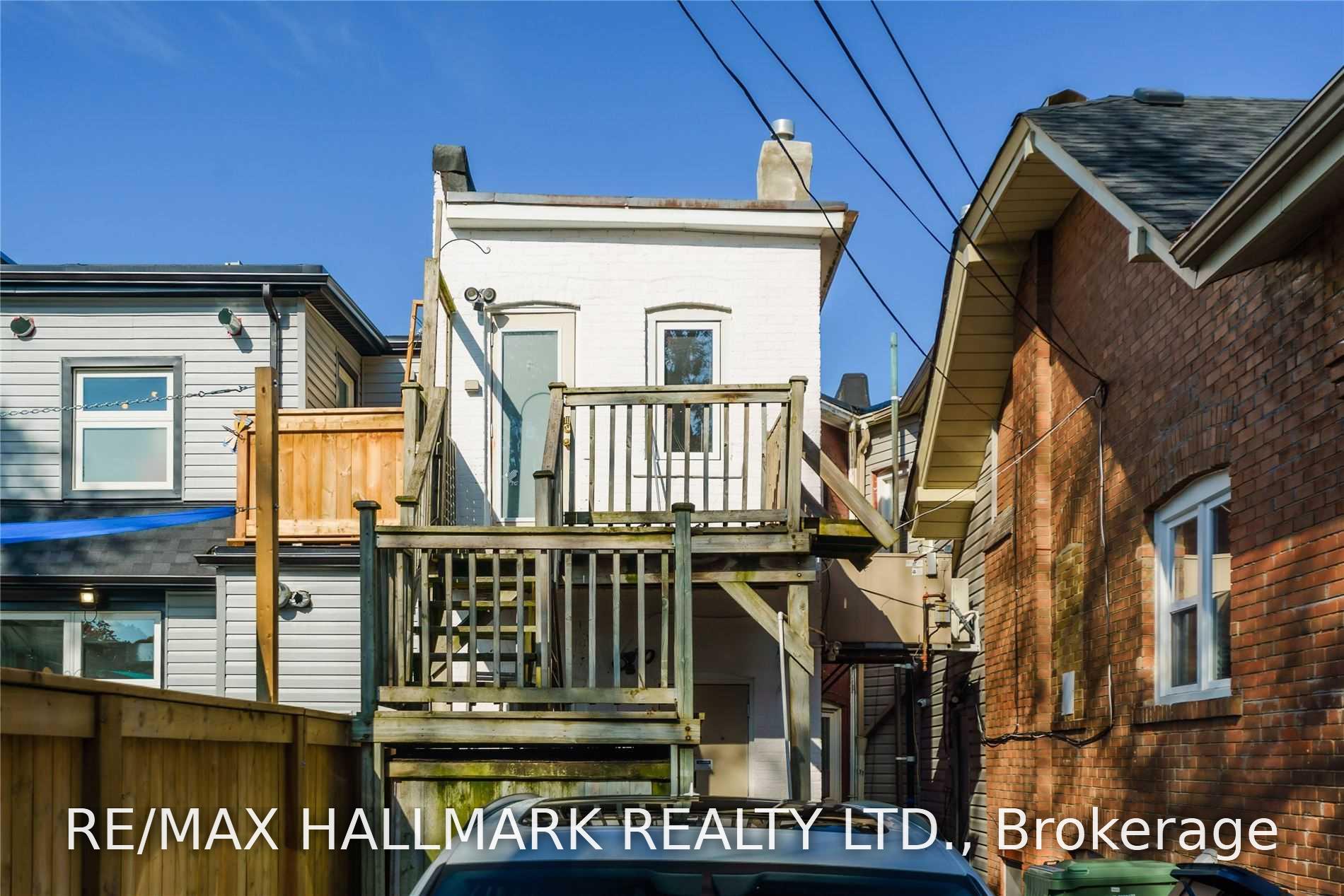 Photo 14 of Unit 2nd Fl, 1001 Kingston Road, Toronto, The Beaches — HOMEH