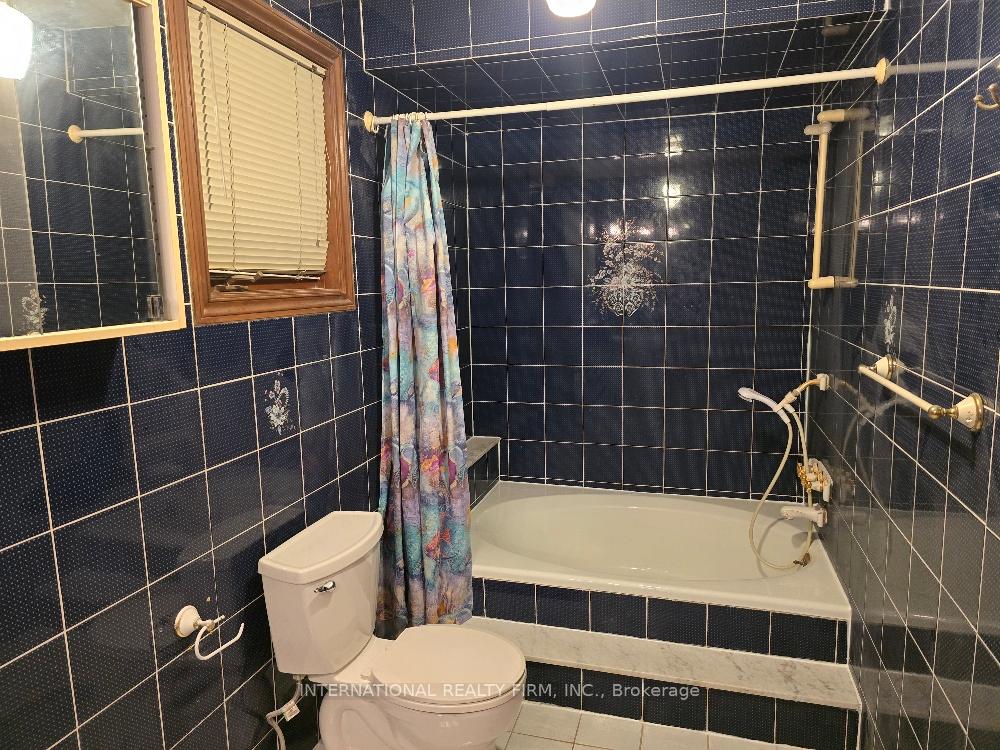 Photo 19 of 607 Coldstream Avenue, Toronto, Englemount-Lawrence — HOMEH