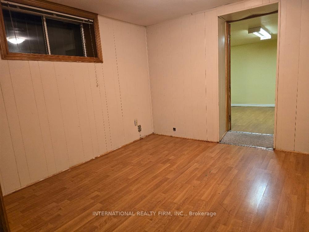 Photo 26 of 607 Coldstream Avenue, Toronto, Englemount-Lawrence — HOMEH