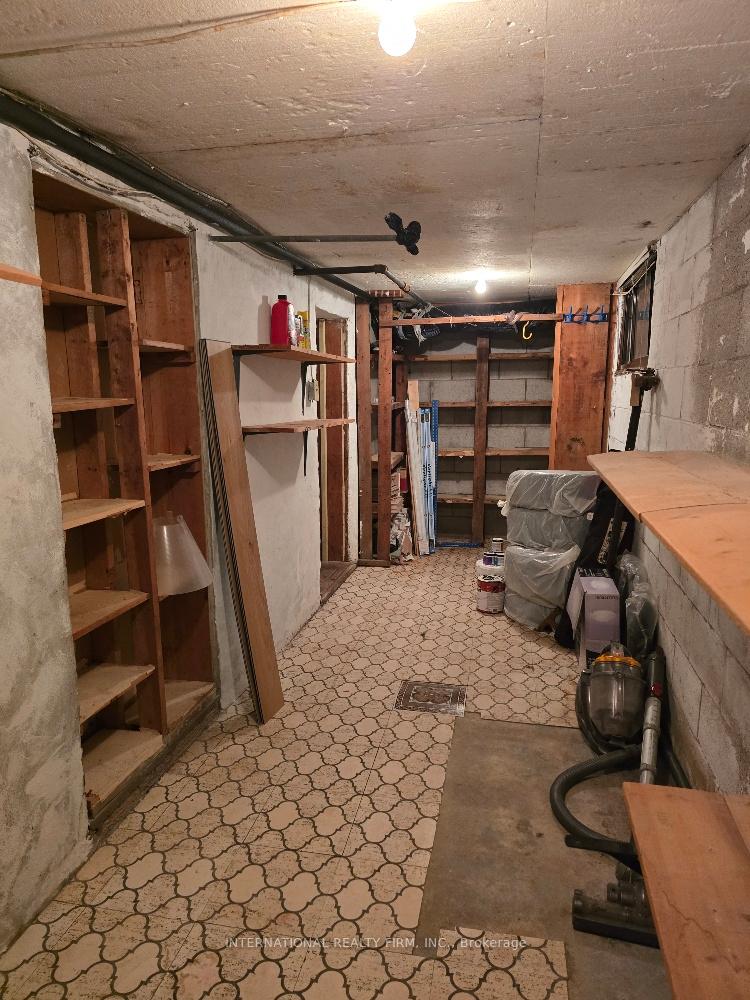 Photo 37 of 607 Coldstream Avenue, Toronto, Englemount-Lawrence — HOMEH