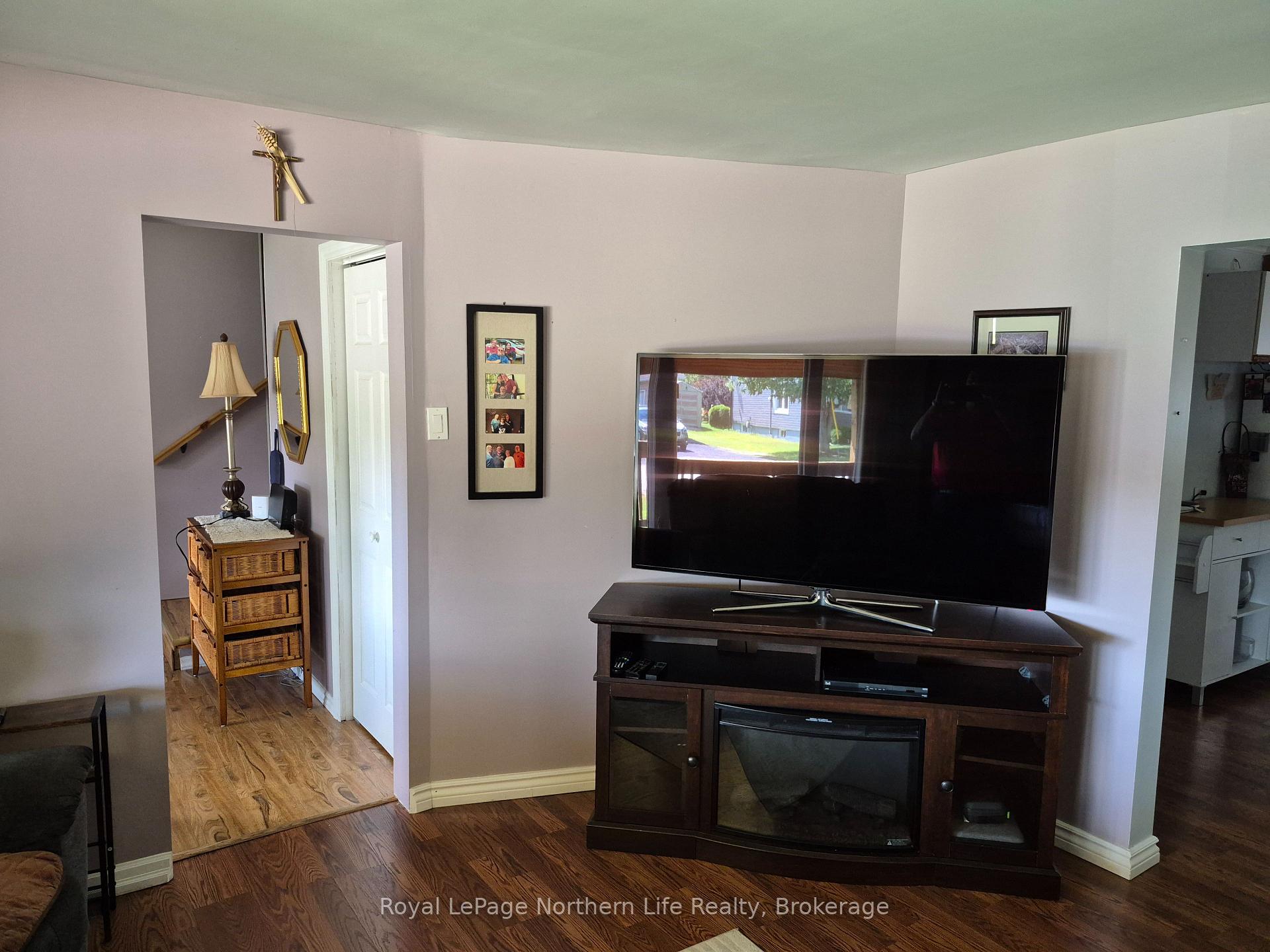 Photo 10 of 398 Mckenzie Street, Mattawa — HOMEH