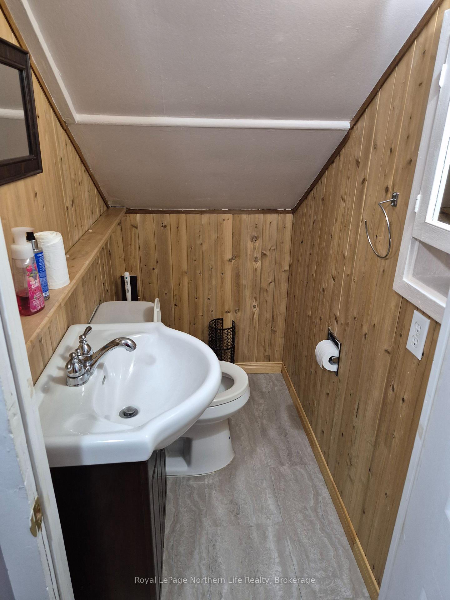 Photo 29 of 398 Mckenzie Street, Mattawa — HOMEH