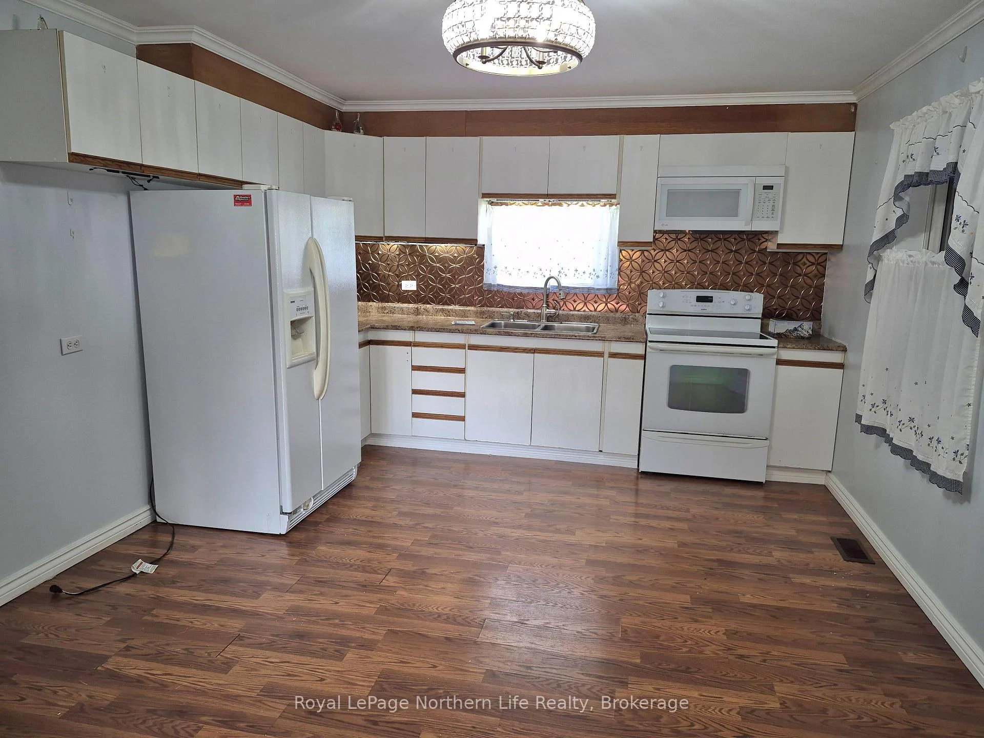 Photo 15 of 398 Mckenzie Street, Mattawa — HOMEH