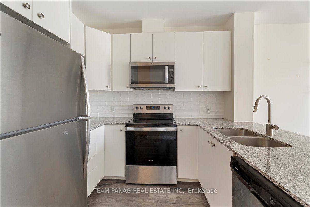 Photo 7 of Unit 801, 104 Garment Street, Kitchener, Cherry Hill — HOMEH