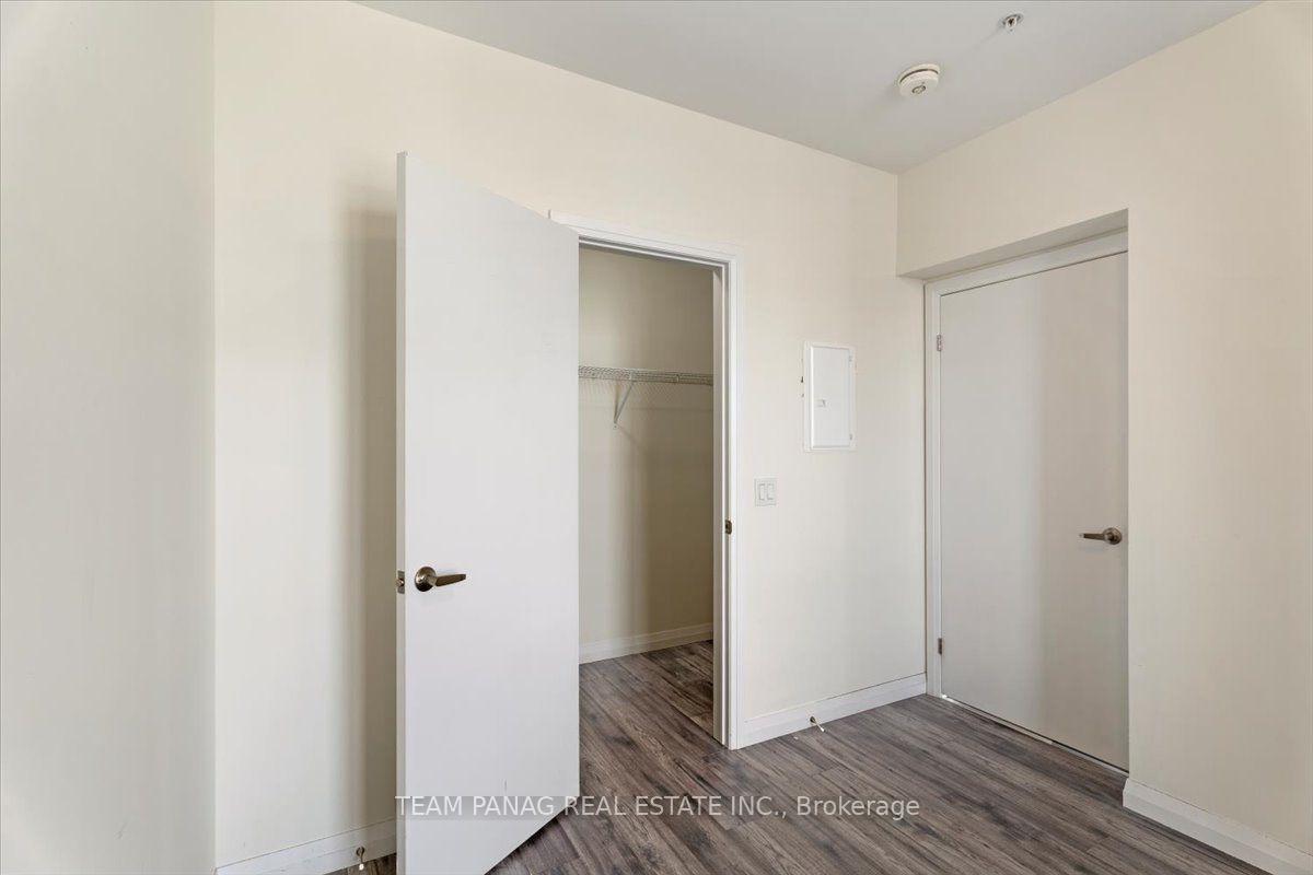 Photo 18 of Unit 801, 104 Garment Street, Kitchener, Cherry Hill — HOMEH