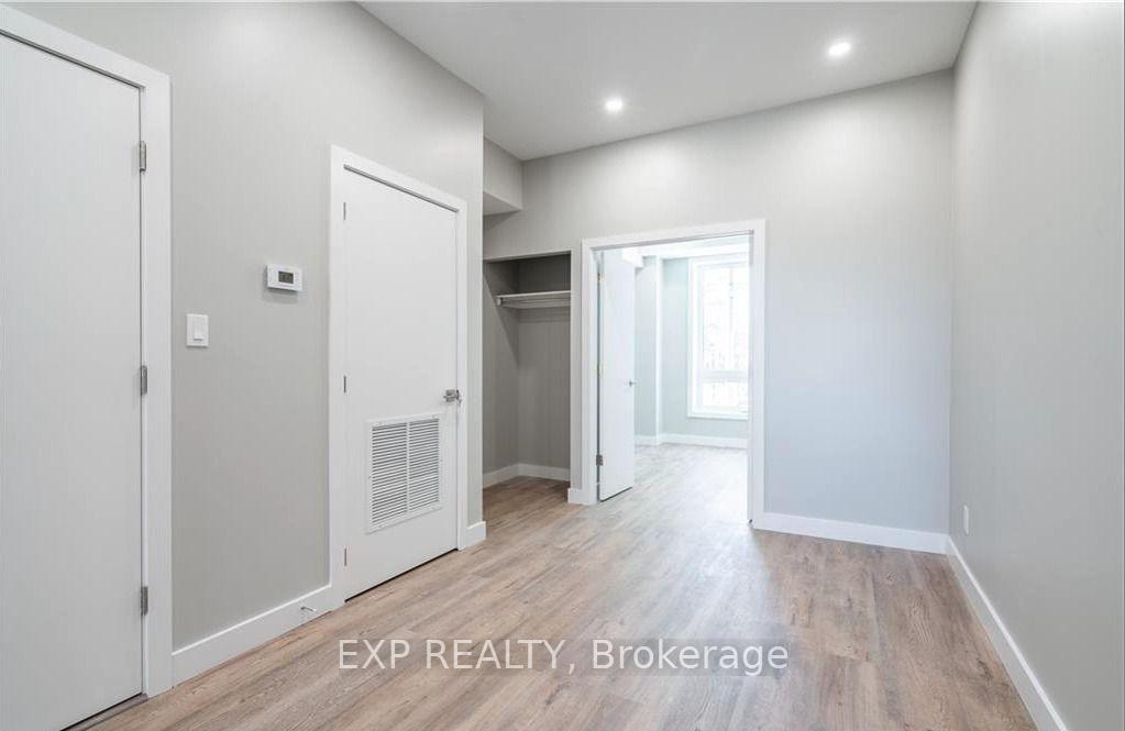 Photo 9 of Unit 2, 104 Wellington Street N, Hamilton, Landsdale — HOMEH