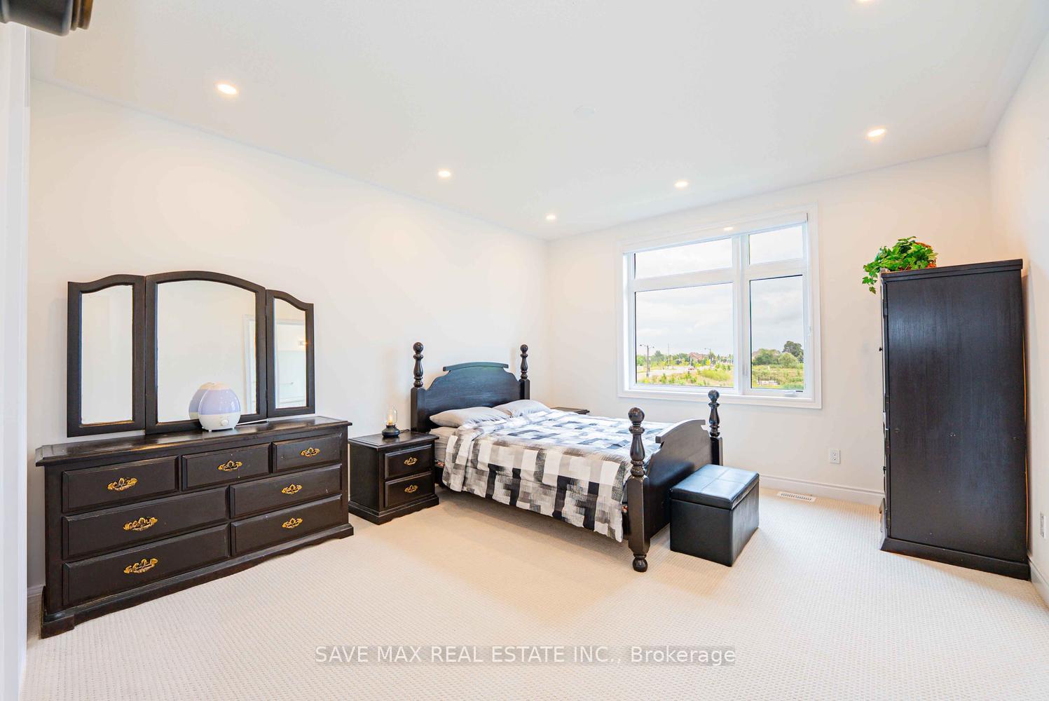 Photo 25 of 1320 Anthonia Trail, Oakville, Joshua Meadows — HOMEH
