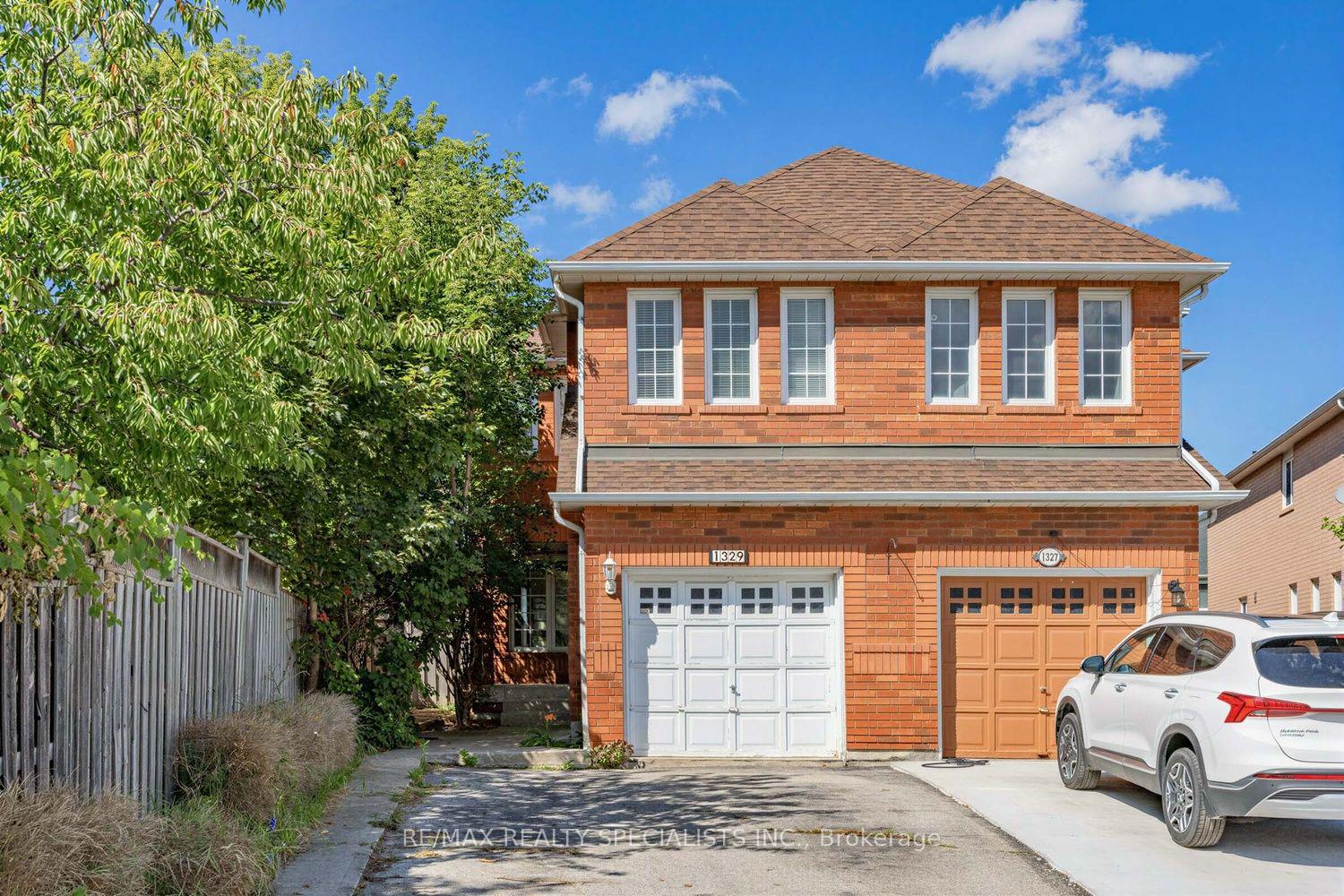 Front of 1329 Whiffletree Court