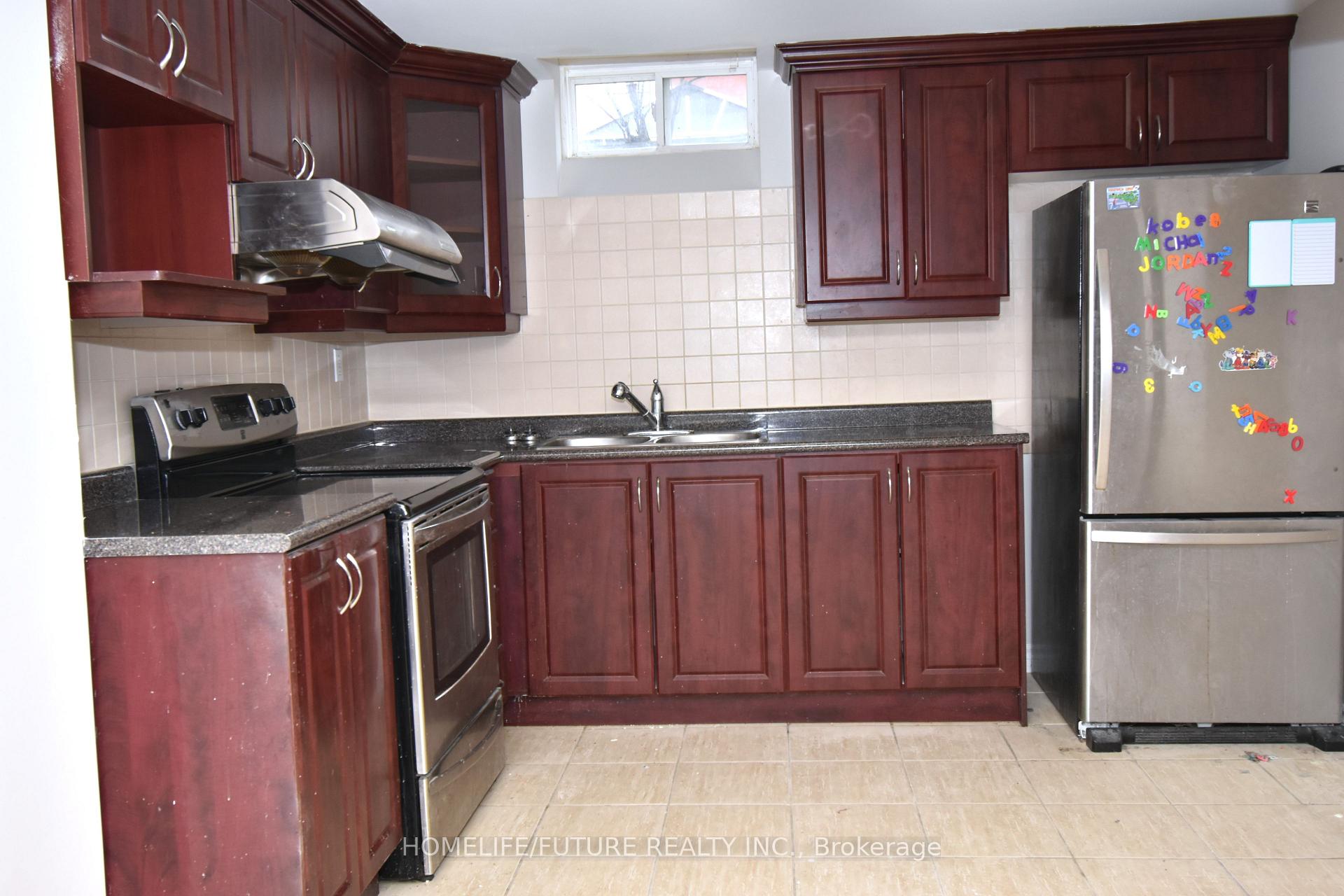 Photo 10 of 626 Highglen Avenue, Markham, Middlefield — HOMEH