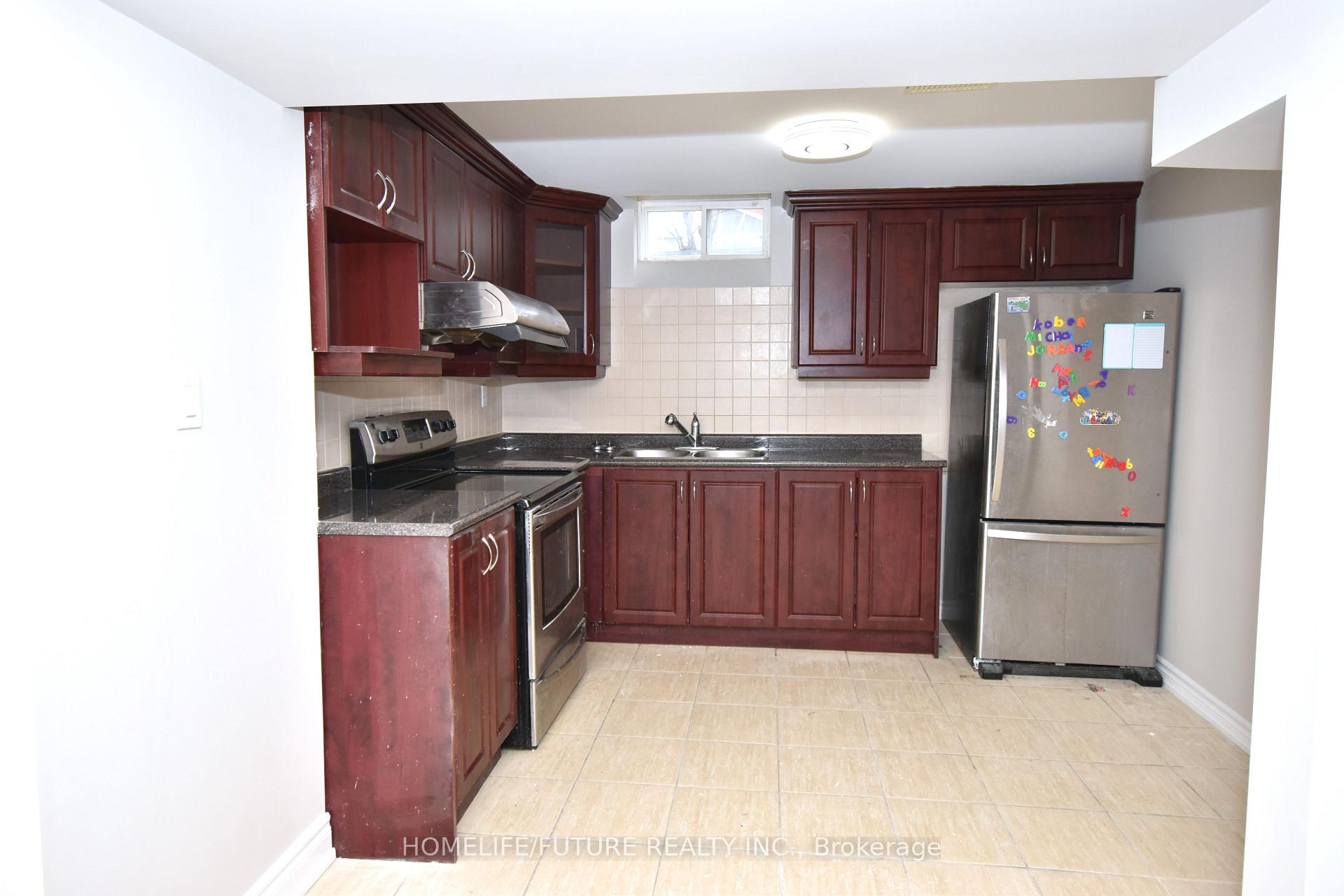 Photo 12 of 626 Highglen Avenue, Markham, Middlefield — HOMEH