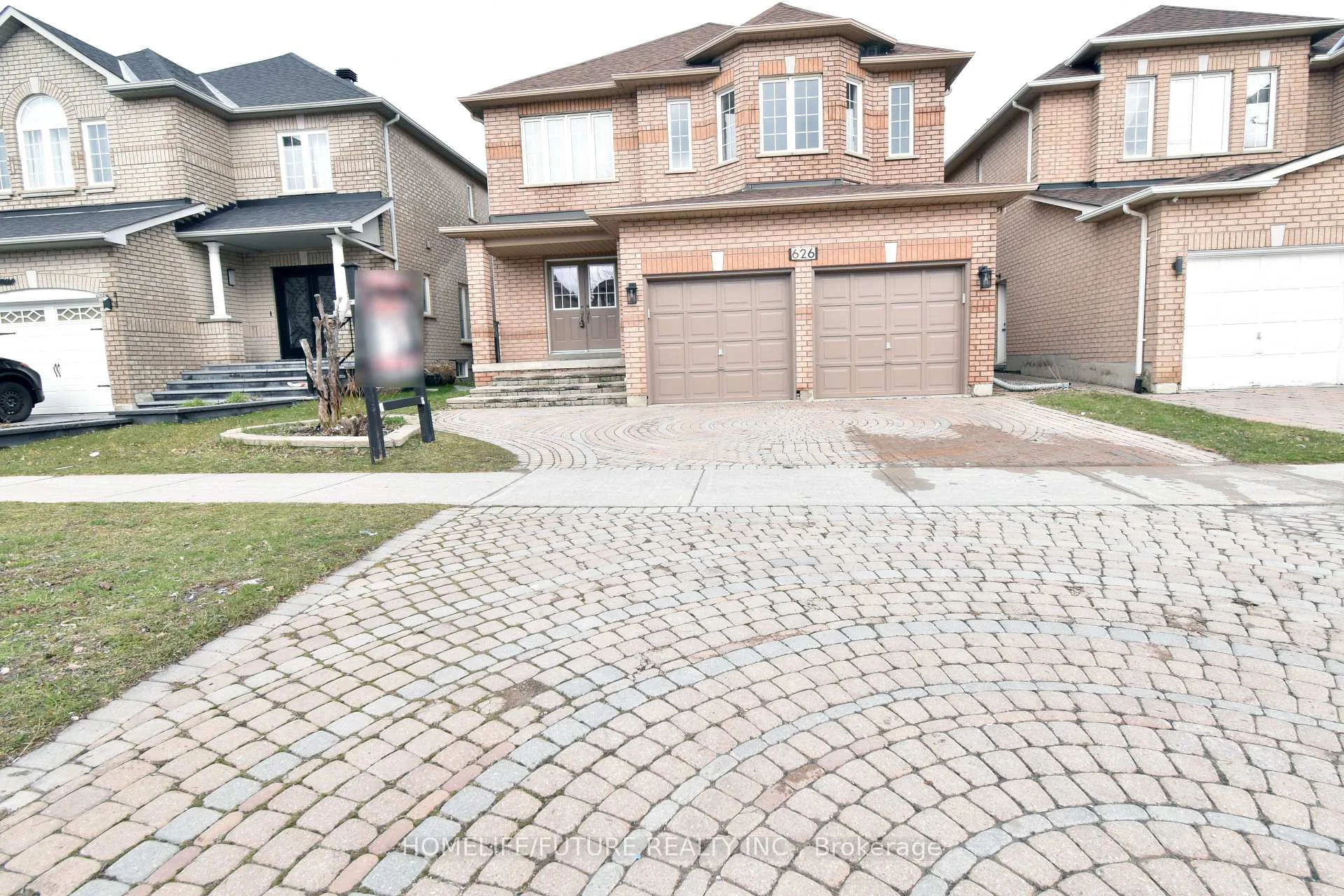 Photo 5 of 626 Highglen Avenue, Markham, Middlefield — HOMEH