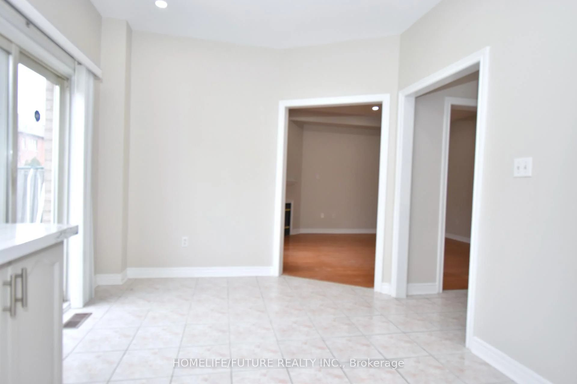 Photo 16 of 626 Highglen Avenue, Markham, Middlefield — HOMEH
