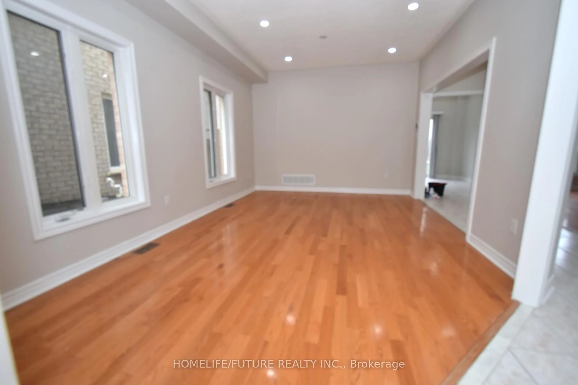 Photo 22 of 626 Highglen Avenue, Markham, Middlefield — HOMEH