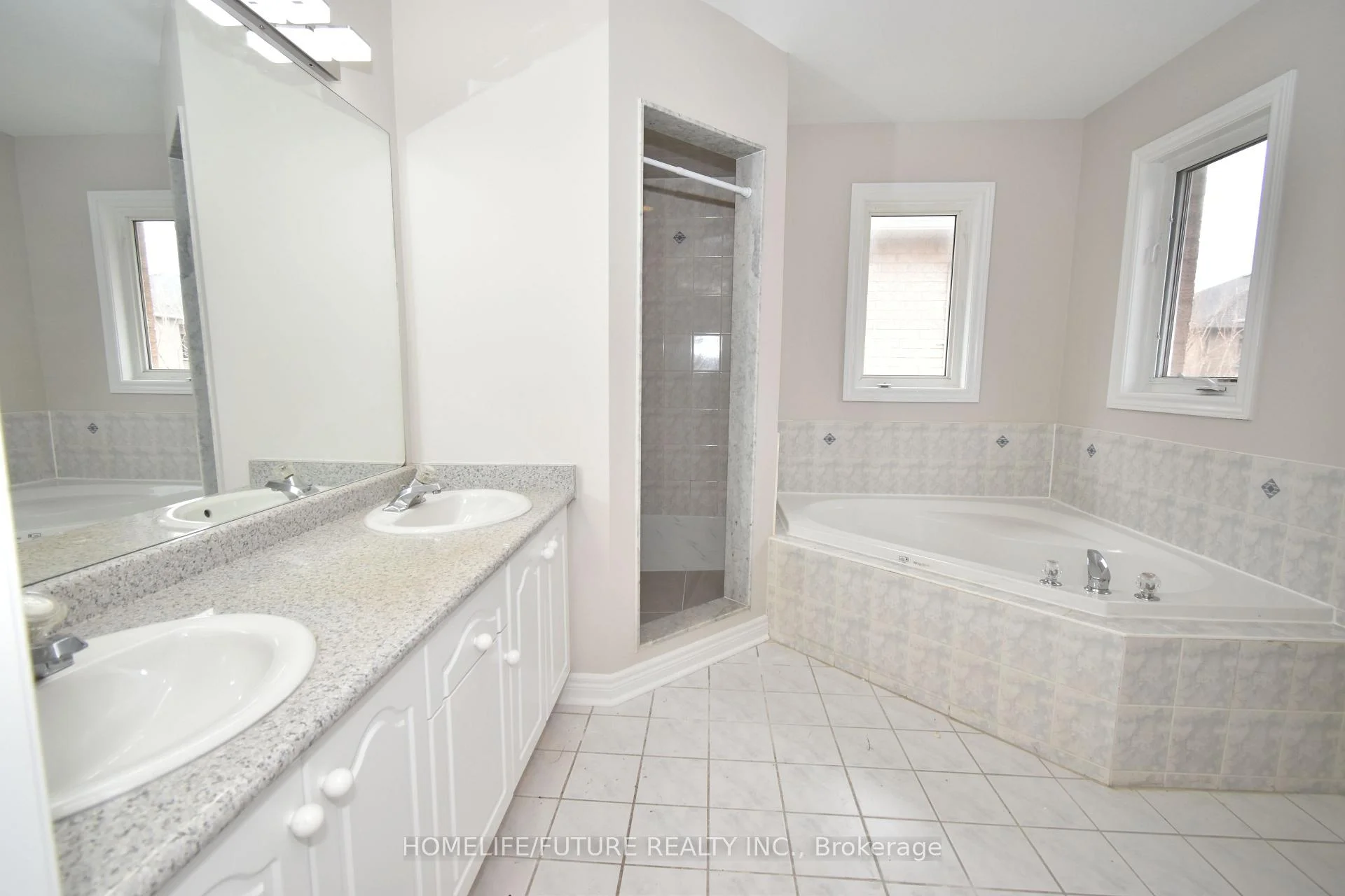 Photo 39 of 626 Highglen Avenue, Markham, Middlefield — HOMEH