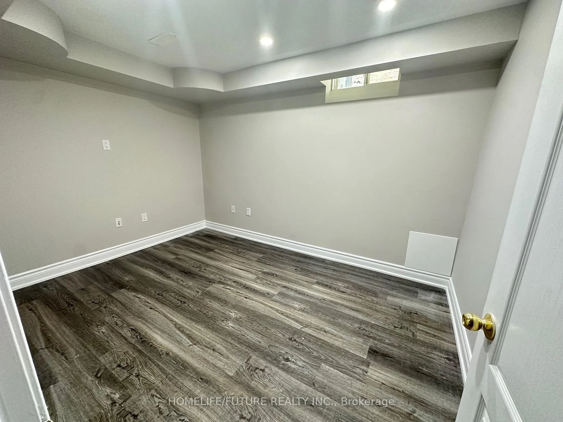 Photo 40 of 626 Highglen Avenue, Markham, Middlefield — HOMEH