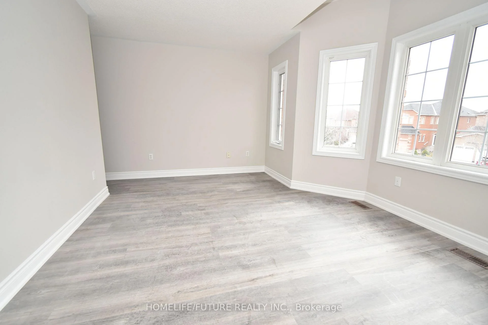 Photo 56 of 626 Highglen Avenue, Markham, Middlefield — HOMEH
