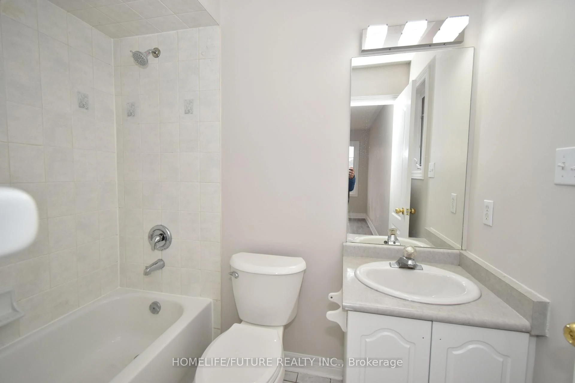 Photo 57 of 626 Highglen Avenue, Markham, Middlefield — HOMEH