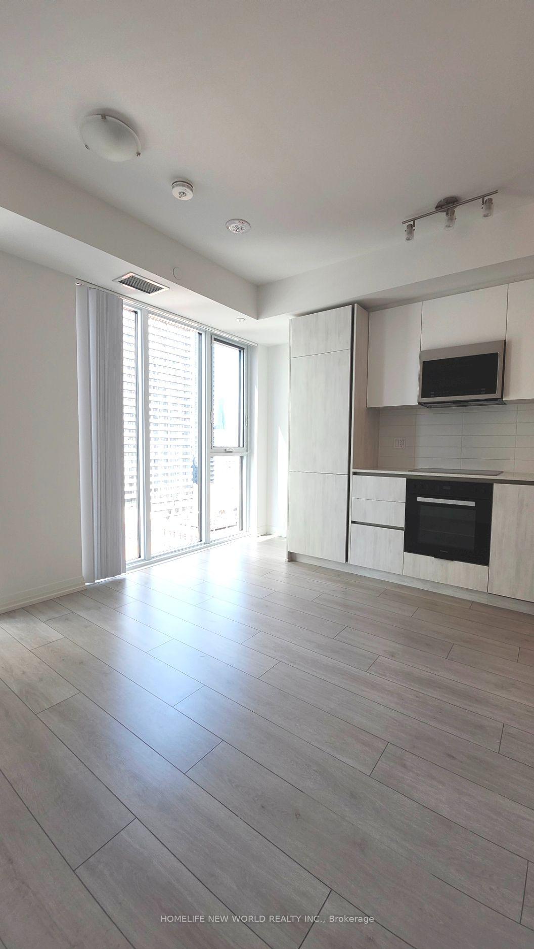 Photo 4 of Unit 2201, 400 King Street W, Toronto, Waterfront Communities — HOMEH