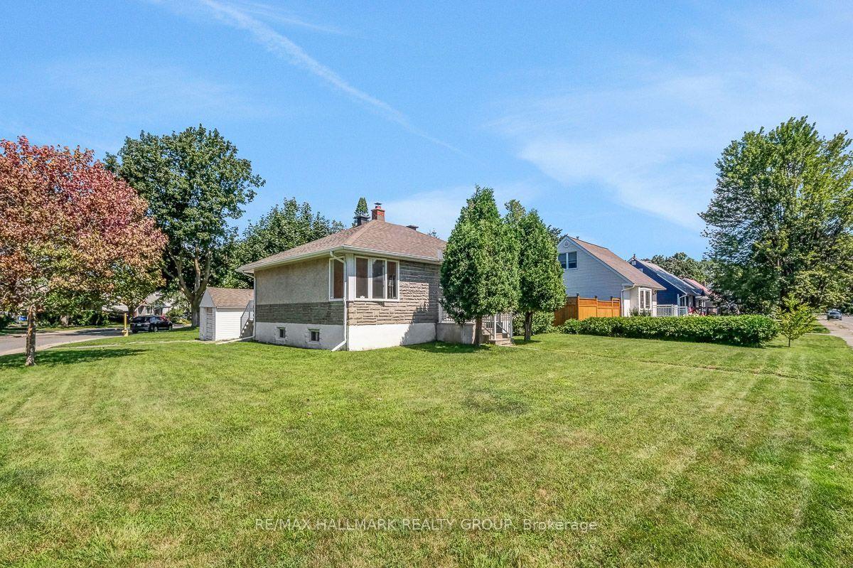 Photo 5 of 212 Anna Avenue, Ottawa, Carlington — HOMEH