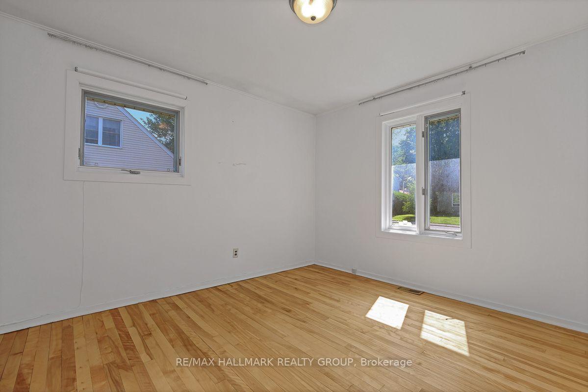 Photo 20 of 212 Anna Avenue, Ottawa, Carlington — HOMEH