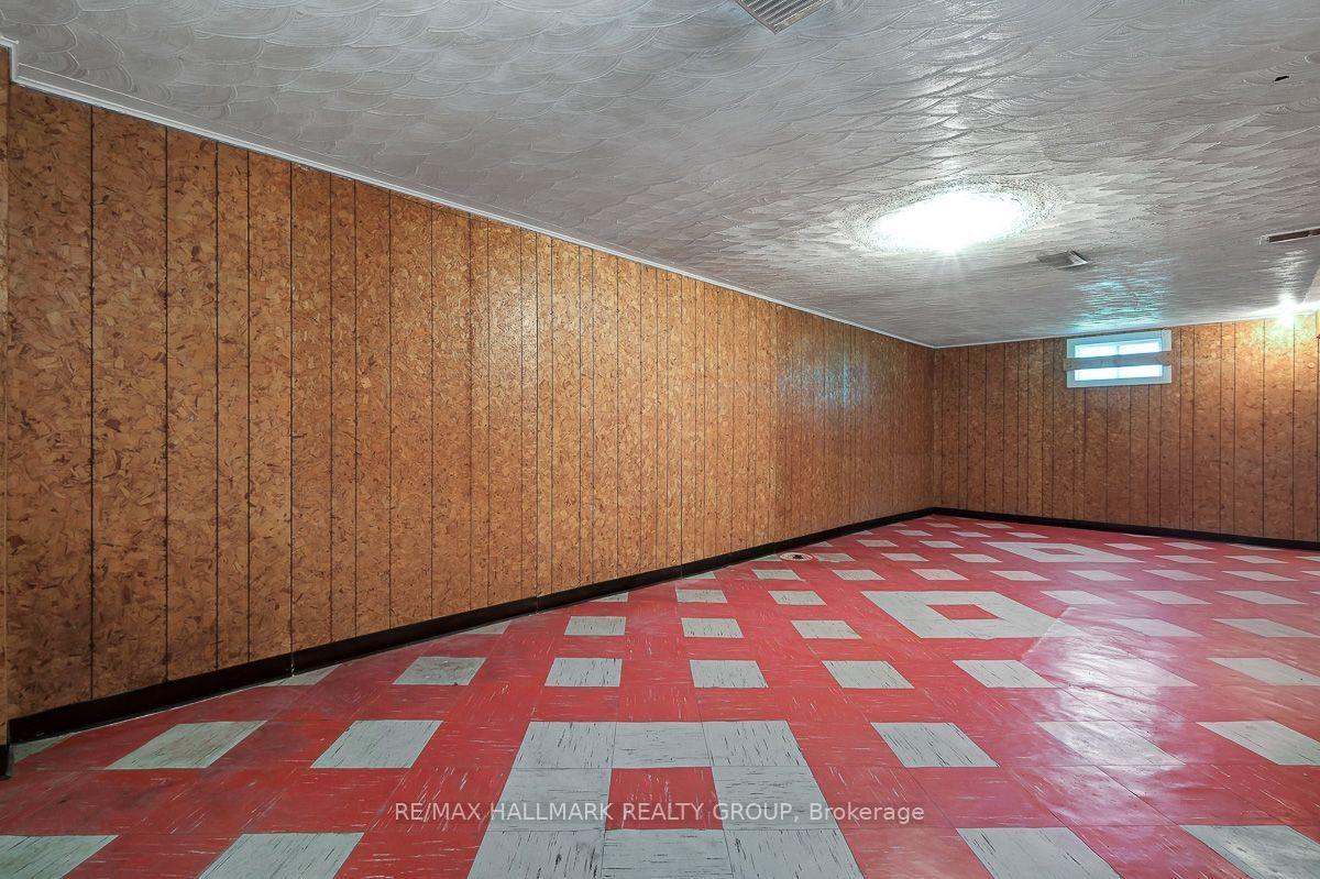 Photo 24 of 212 Anna Avenue, Ottawa, Carlington — HOMEH