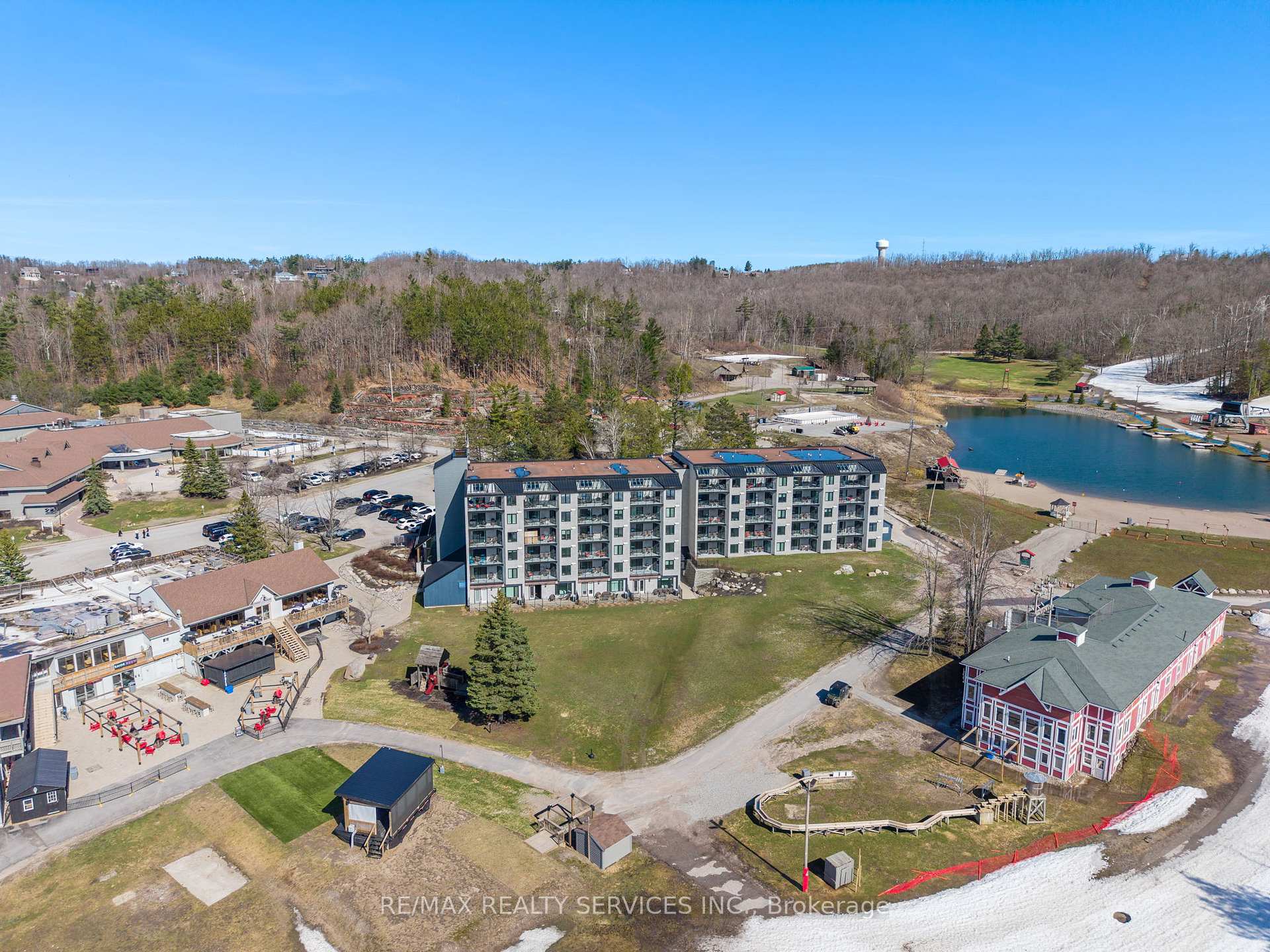 Photo of Unit 501, 80 Horseshoe Boulevard