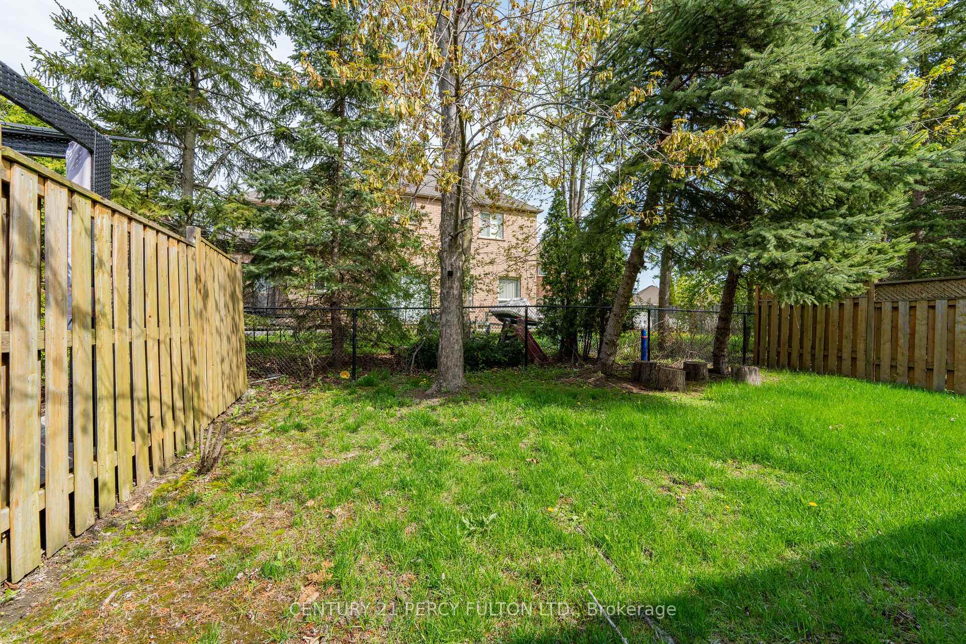 Photo 37 of 71 Armitage Crescent, Ajax, Northwest Ajax — HOMEH