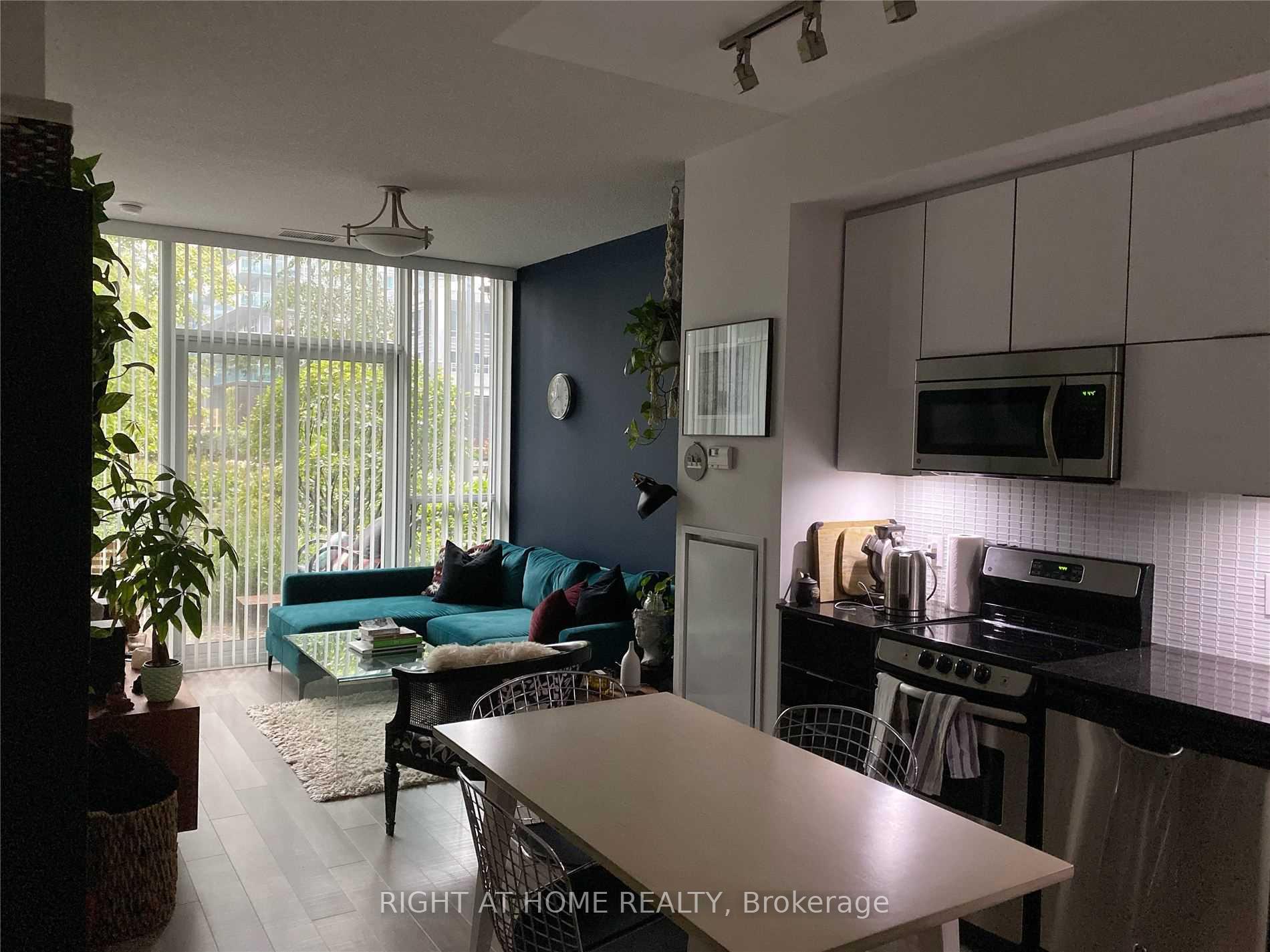 Photo 4 of Unit 101, 80 Marine Parade Drive, Etobicoke, Mimico — HOMEH
