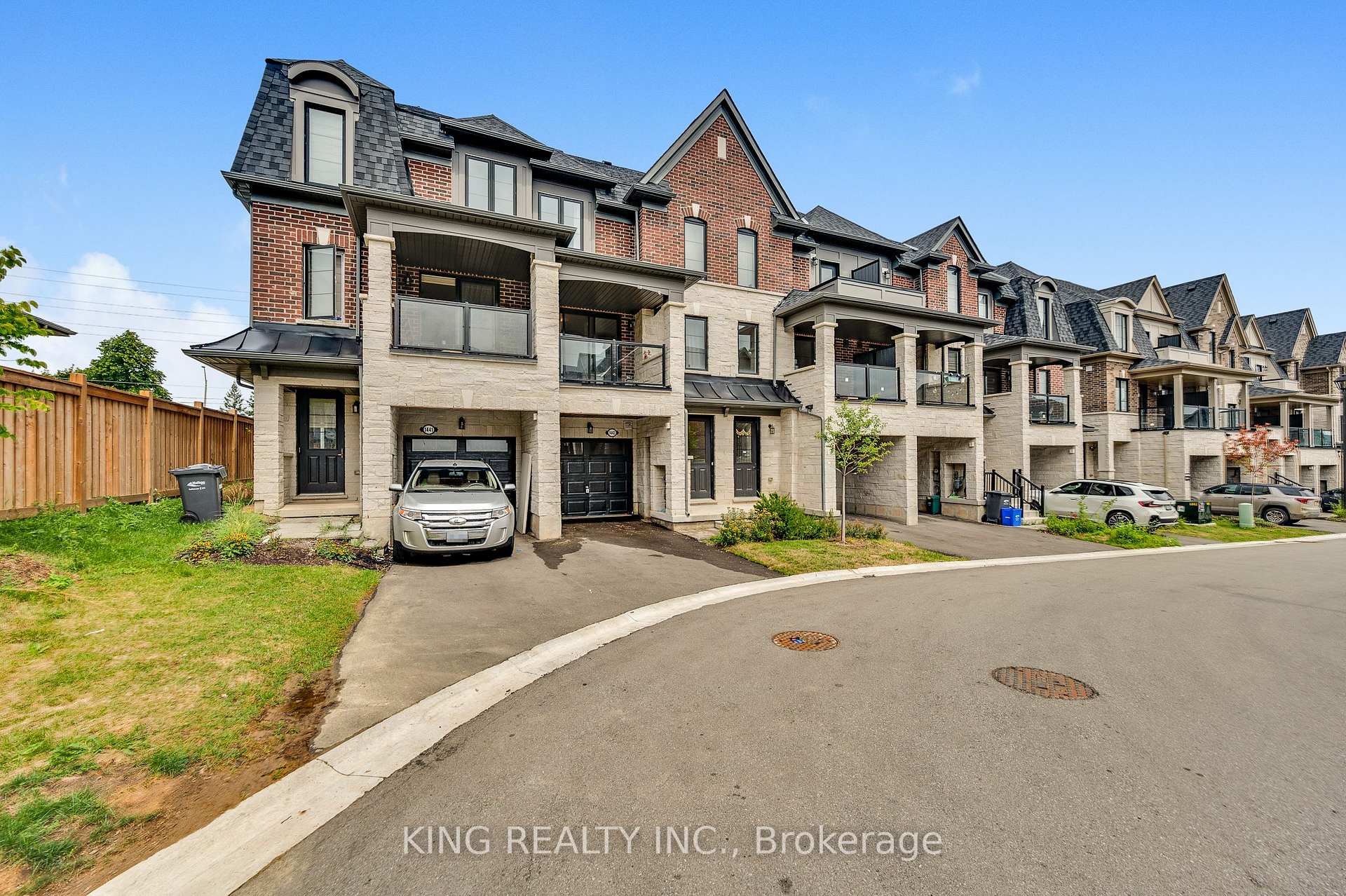 Photo 3 of 1443 National Common, Burlington, Tyandaga — HOMEH