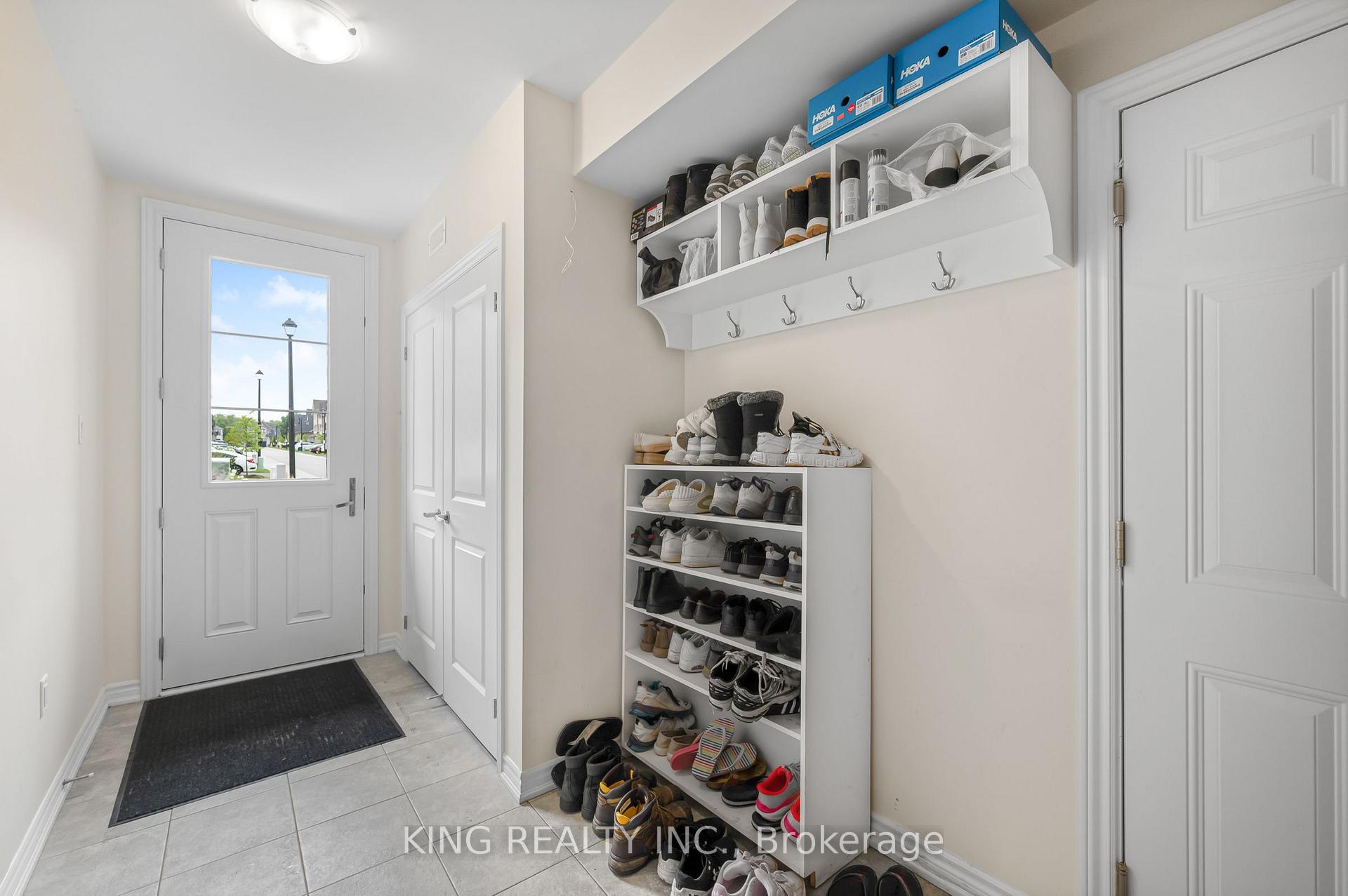Photo 8 of 1443 National Common, Burlington, Tyandaga — HOMEH
