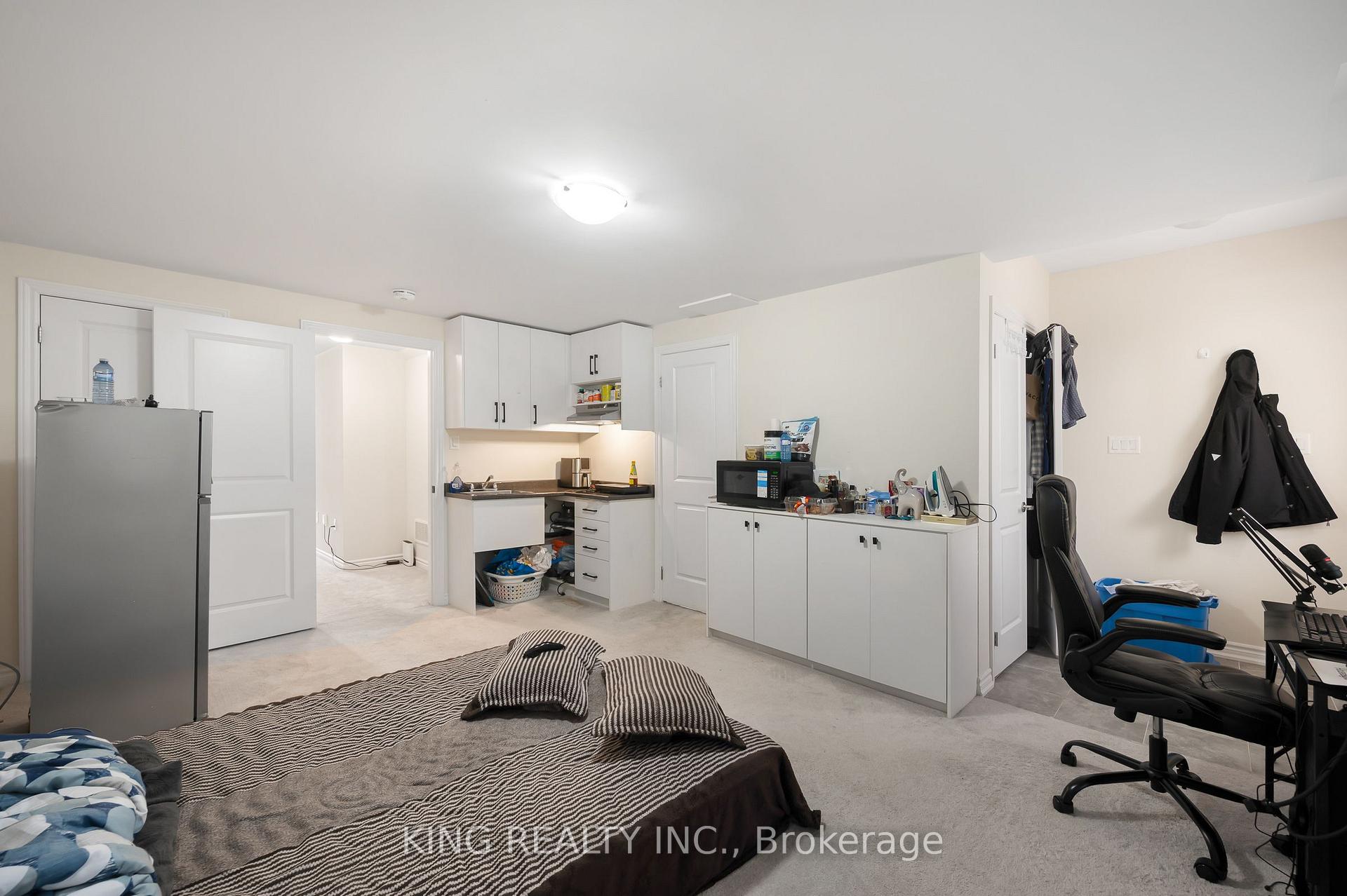 Photo 12 of 1443 National Common, Burlington, Tyandaga — HOMEH