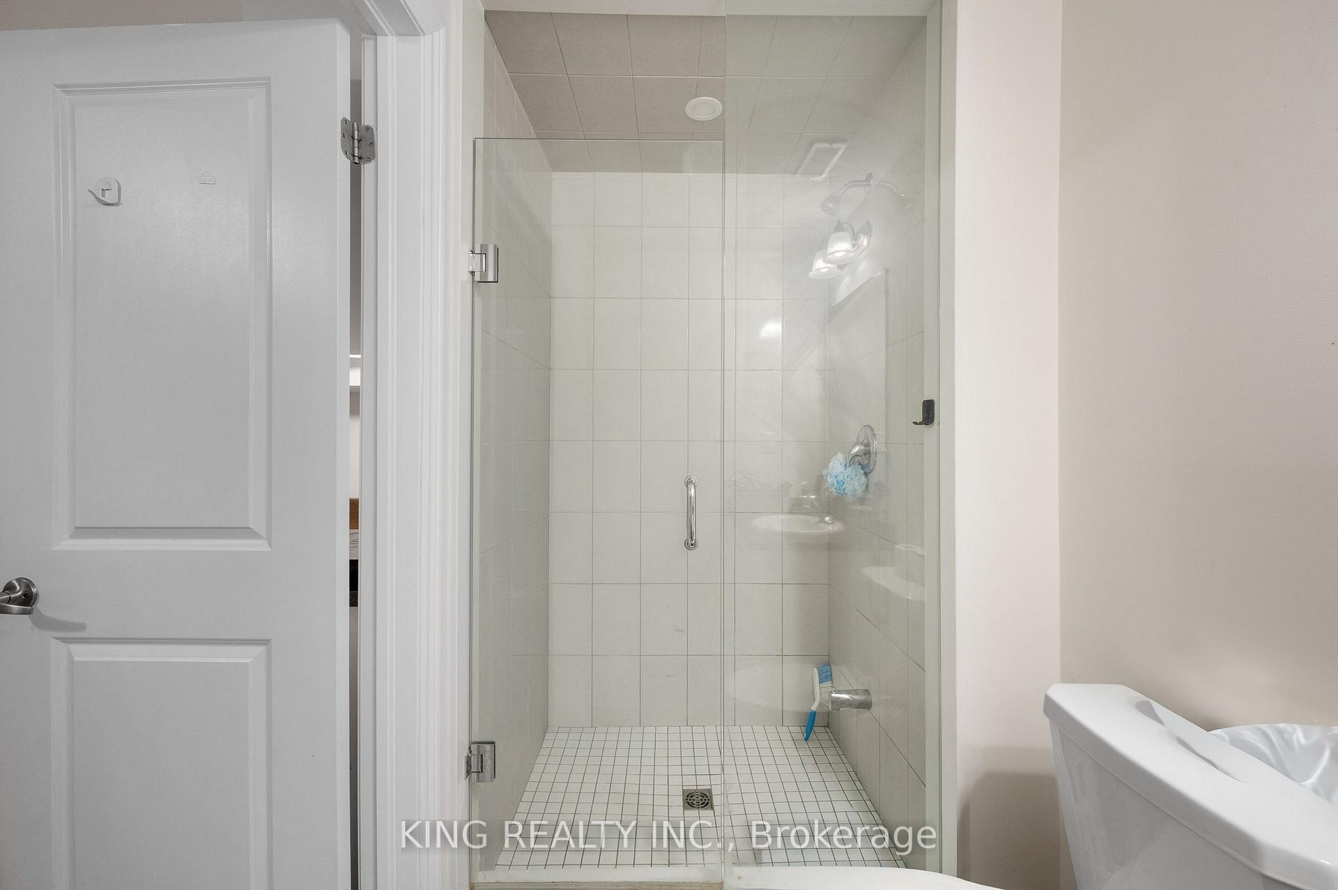 Photo 17 of 1443 National Common, Burlington, Tyandaga — HOMEH