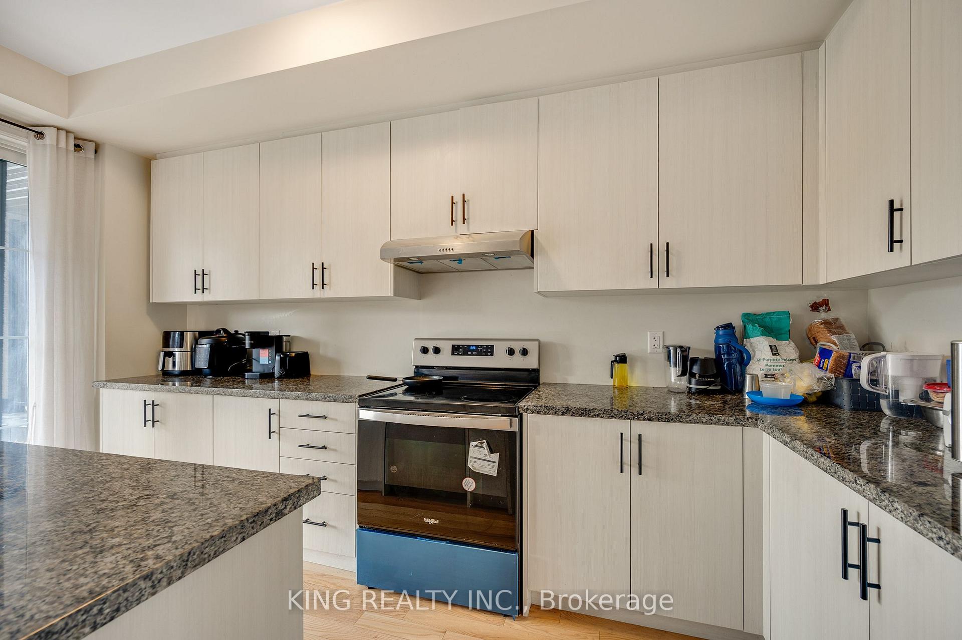 Photo 24 of 1443 National Common, Burlington, Tyandaga — HOMEH